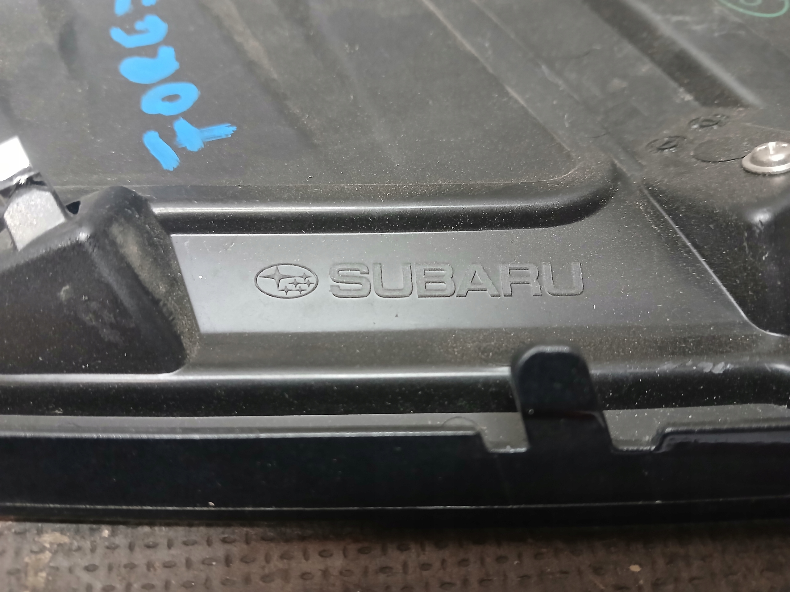 bumper front left grid SUBARU FORESTER 5 V 19- C170100040