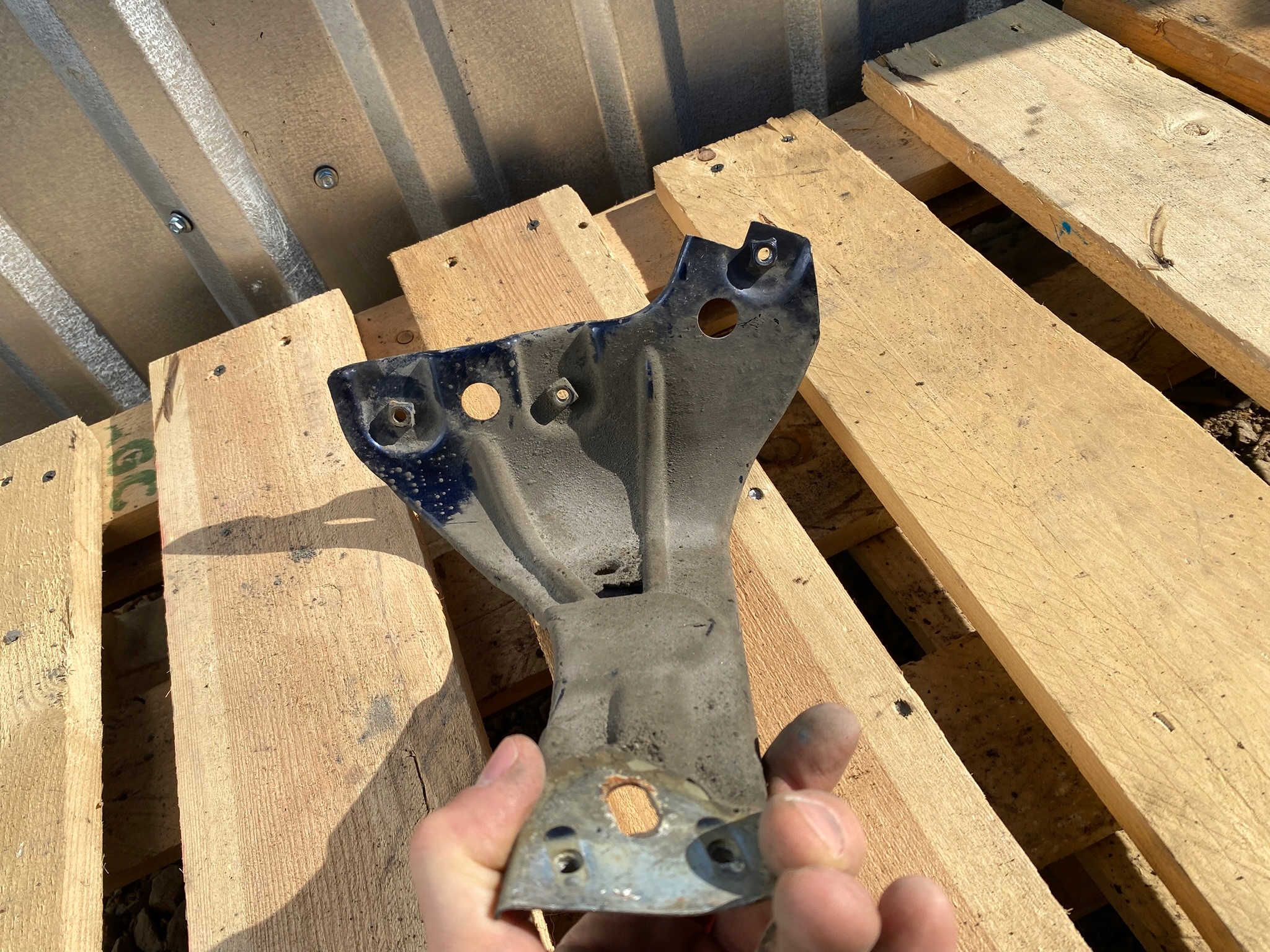 holder of a fender left front front left Volkswagen CC