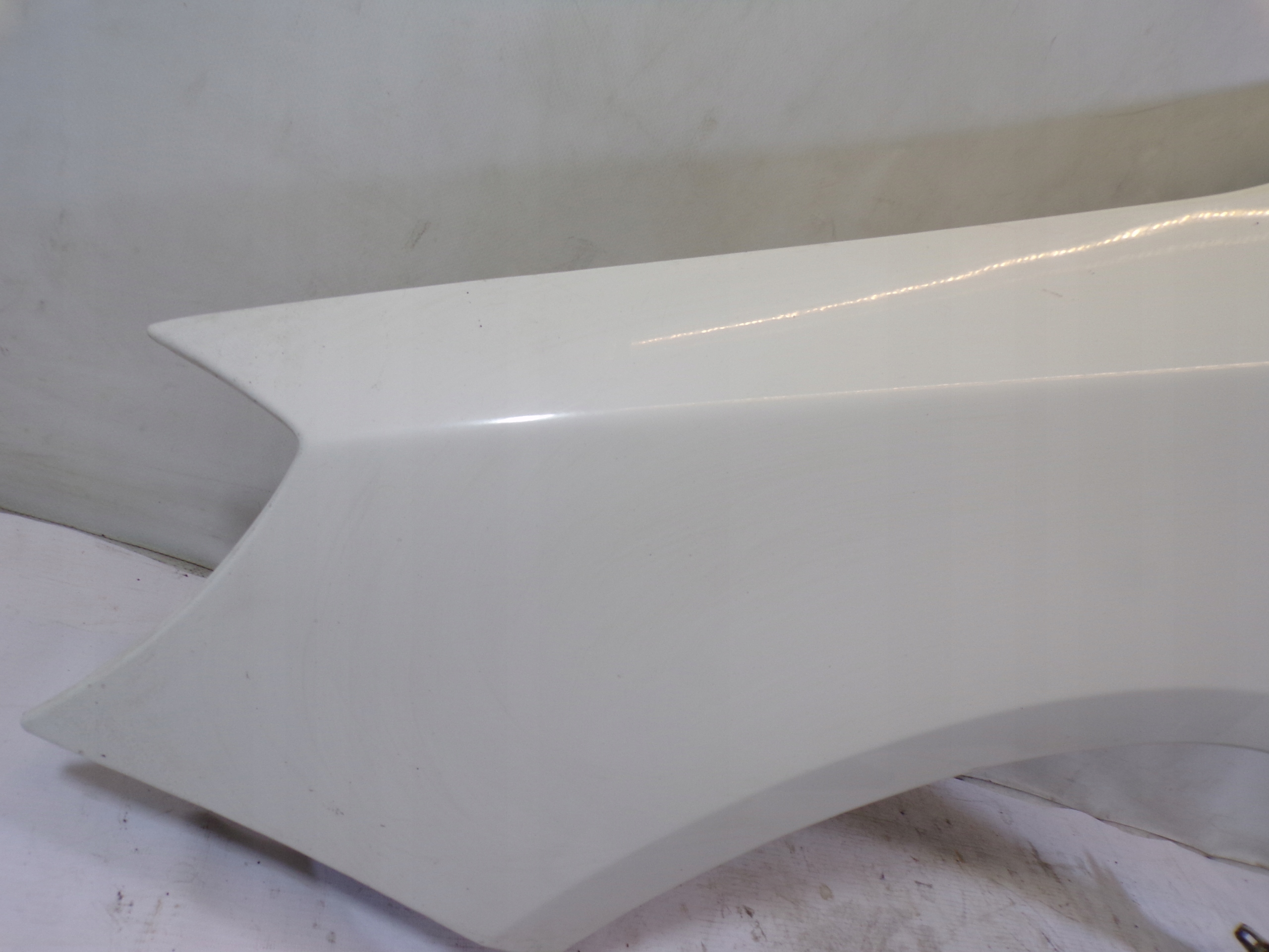 fender left front SKODA FABIA 2 II colour 1026