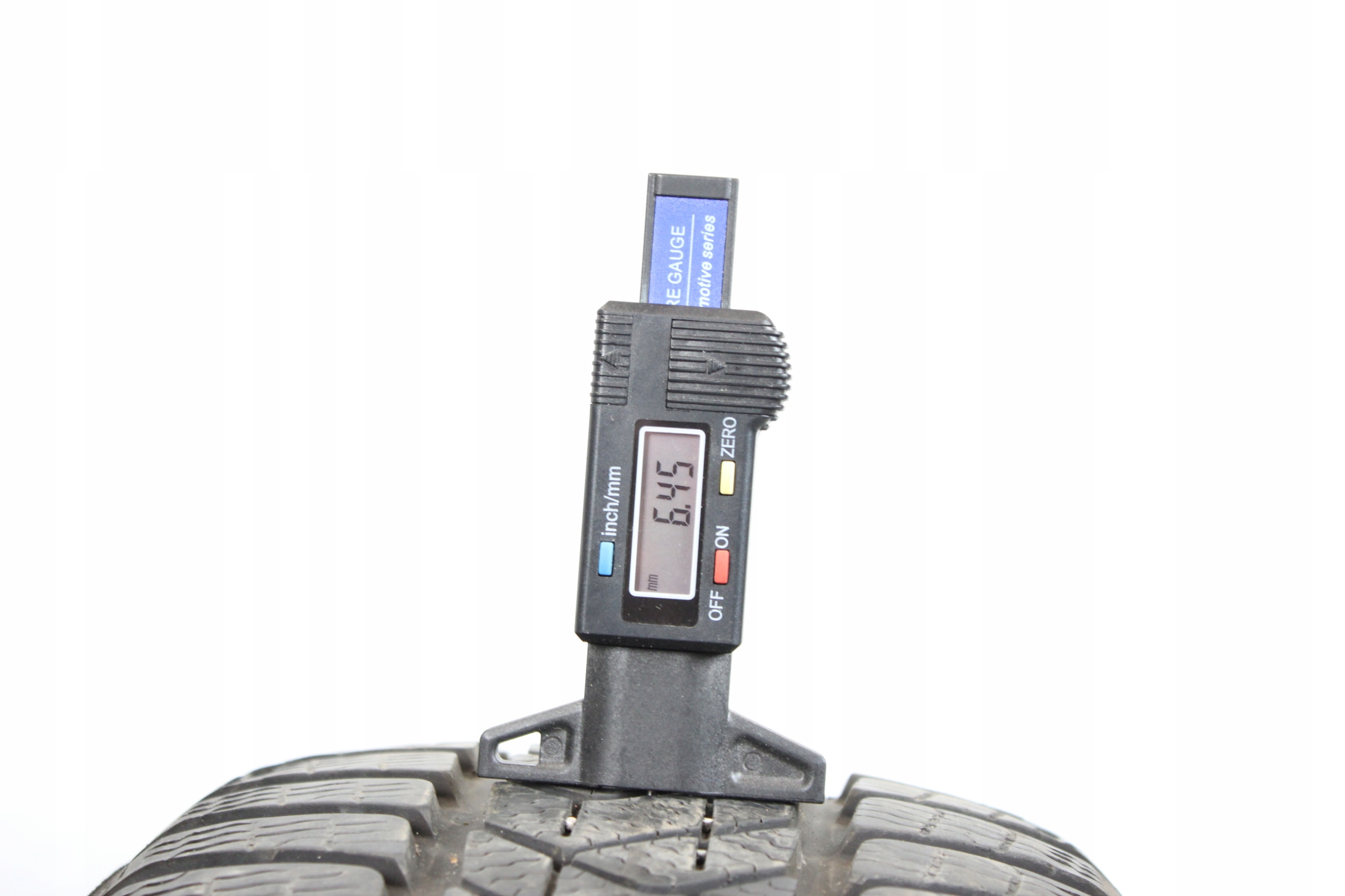 205/60R16 OPONY ZIMOWE PIRELLI WINTER SOTTOZERO 3 2019r 6,5mm Rok produkcji 2019