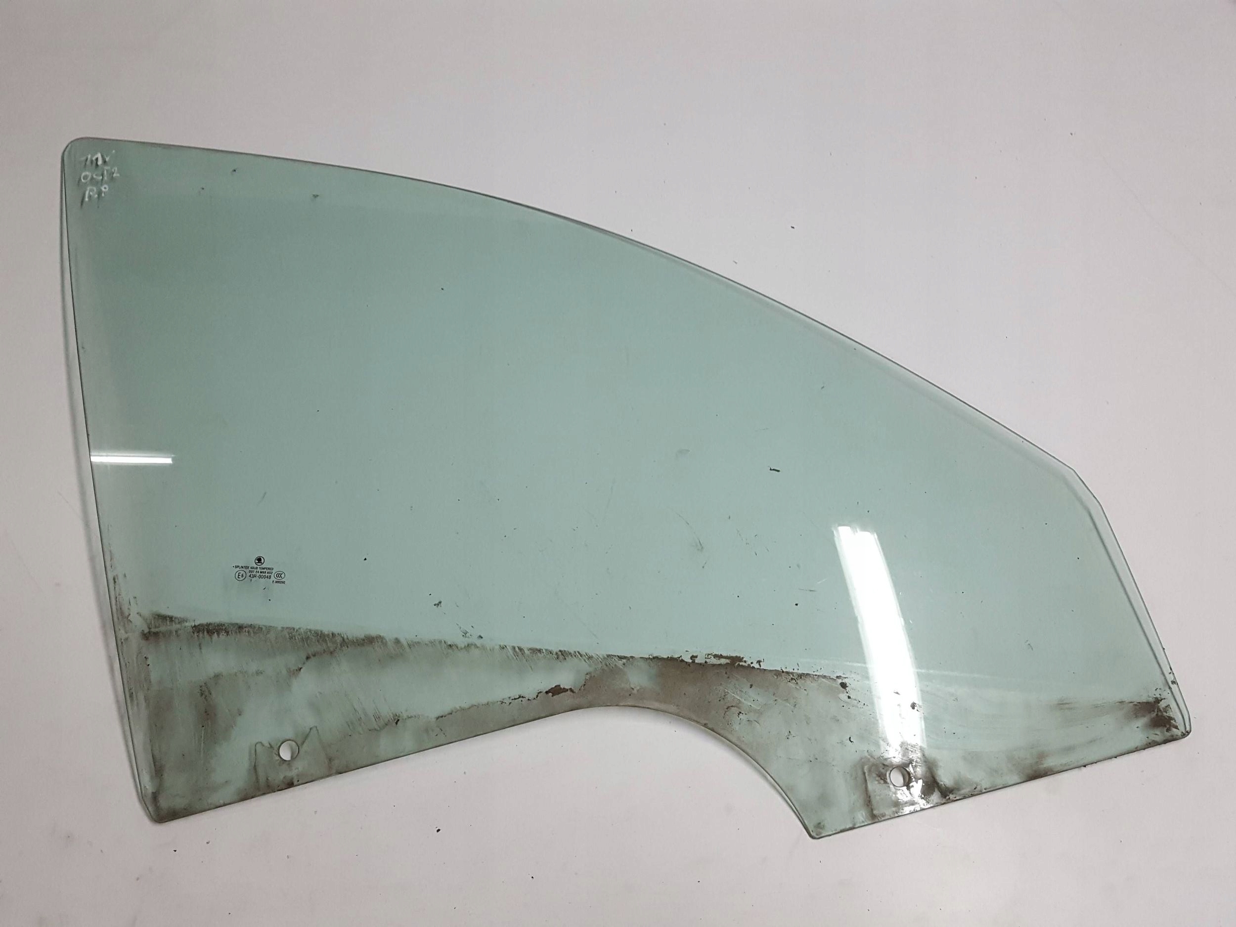 SKODA OCTAVIA 2 II LIFT 11r SZYBA DRZWI PRAWA PRZÓD PRZEDNIA