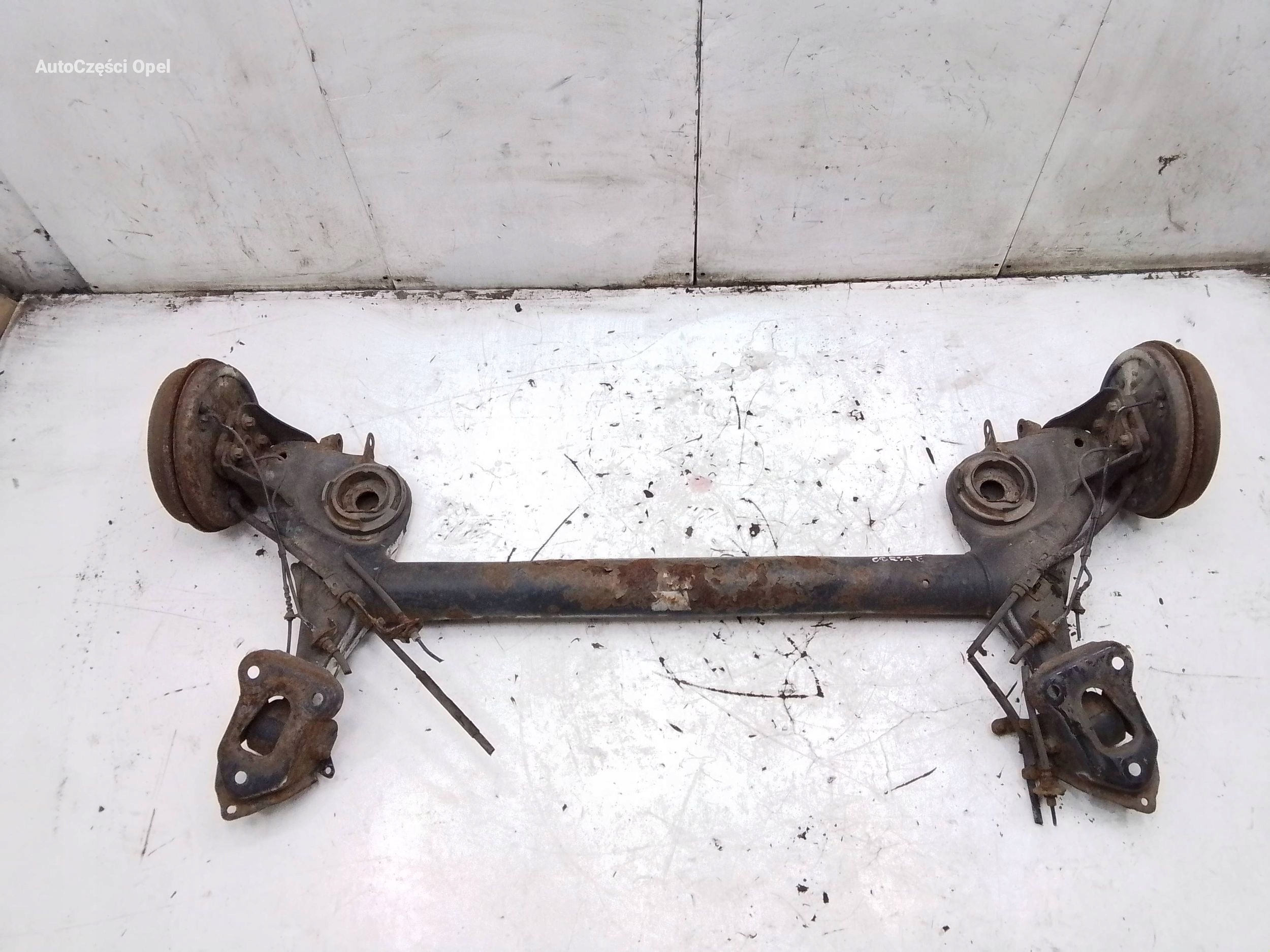 Opel Corsa E 5D BELKA OSI TYLNEJ SANKI WÓZEK
