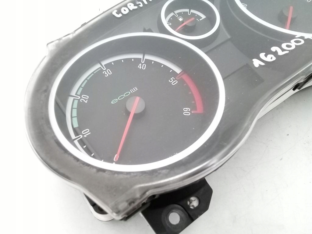 Opel Corsa D diesel dials dials predkosciomierz P0013281899