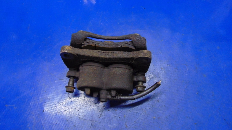 caliper brake right front 3.2DID MITSUBISHI PAJERO III 3 00-06R