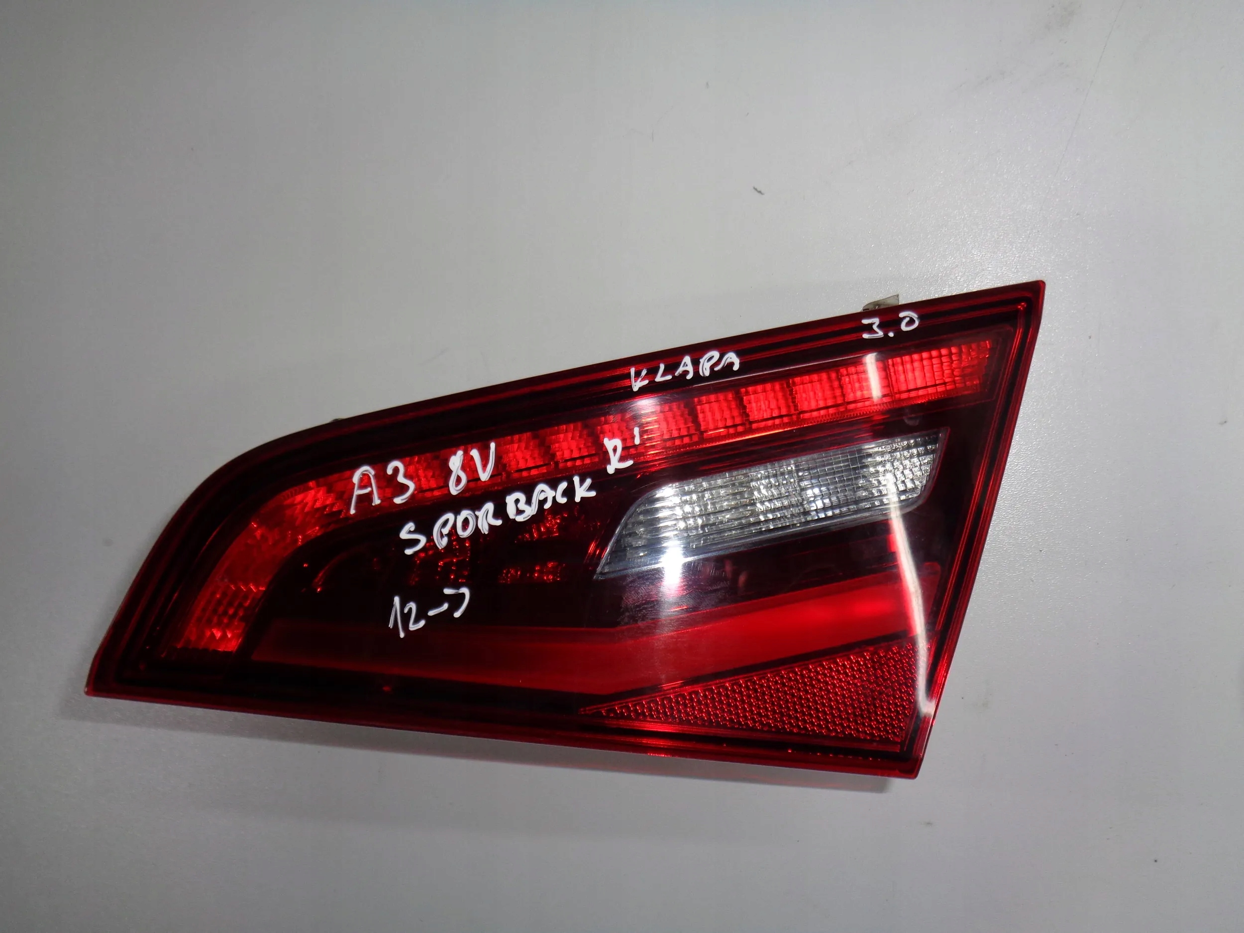 AUDI A3 III 8V HB SPORTBACK light rear part right 13-16