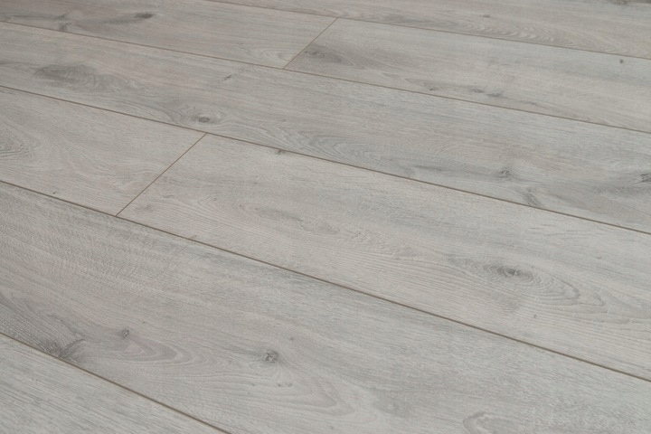 PANELE PODŁOGOWE KRONOTEX AMAZONE AC5 10MM V4-FUGA Długość 138 cm