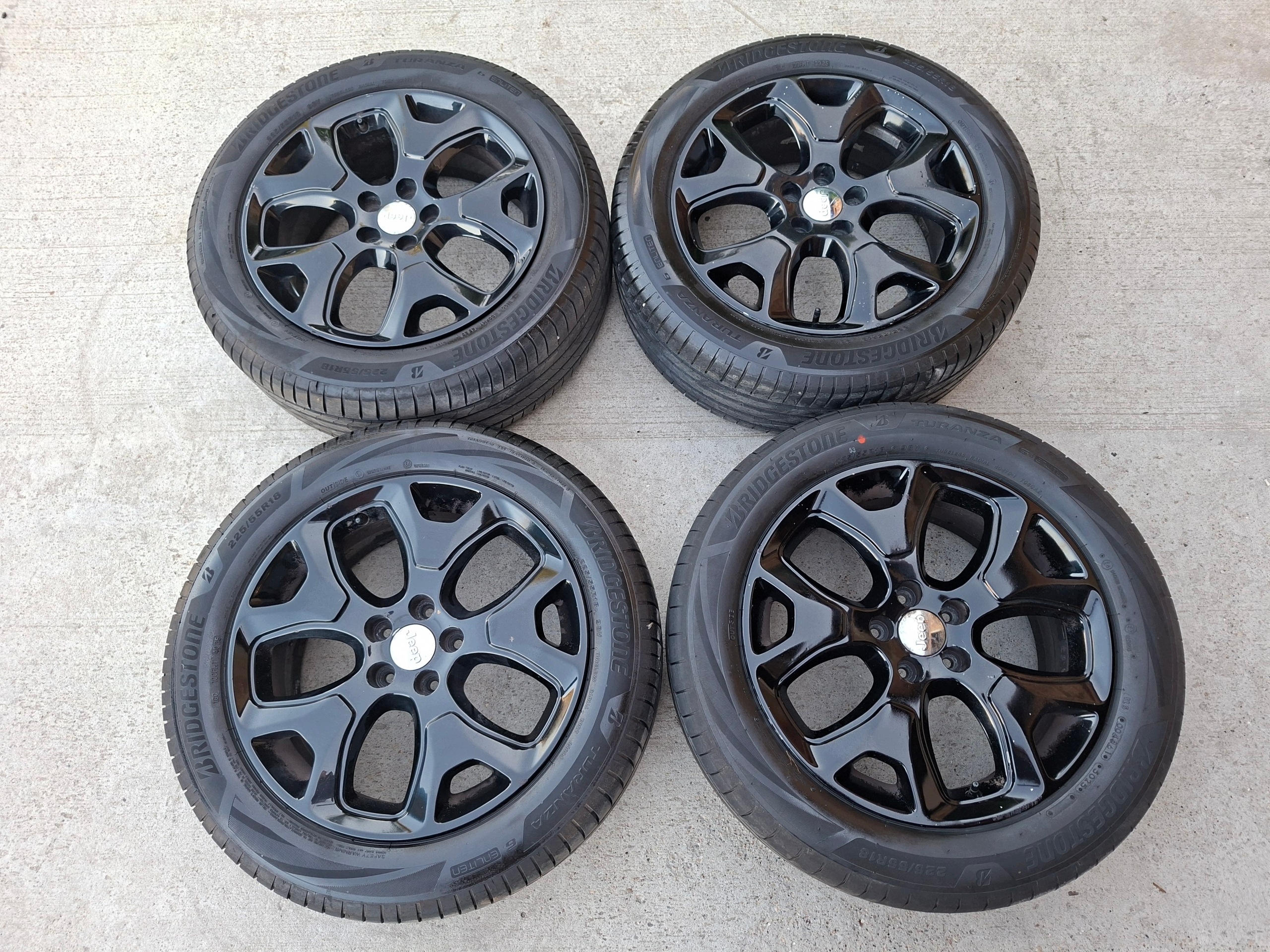 wheels tyres Bridgestone 225/55 discs aluminium disc R18 JEEP COMPASS II