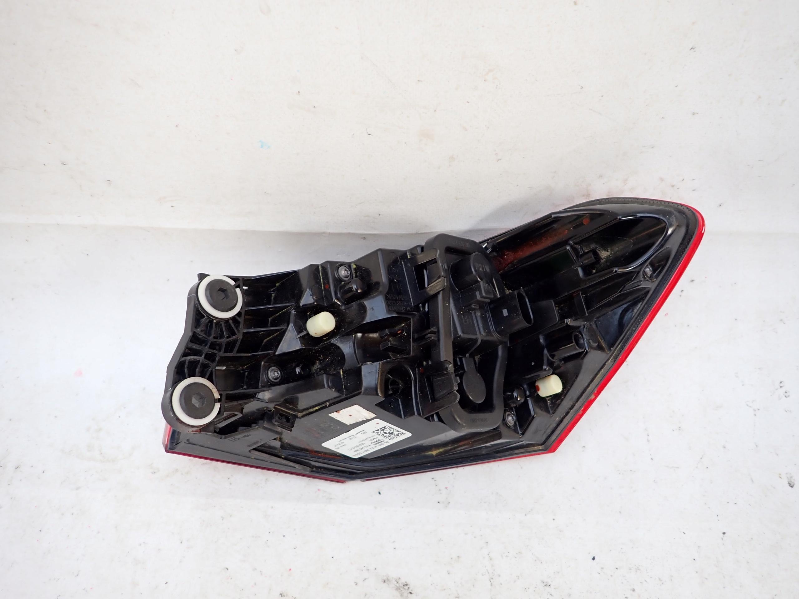 AUDI A3 8Y0 IV 20- light left rear part rear 8Y0945069