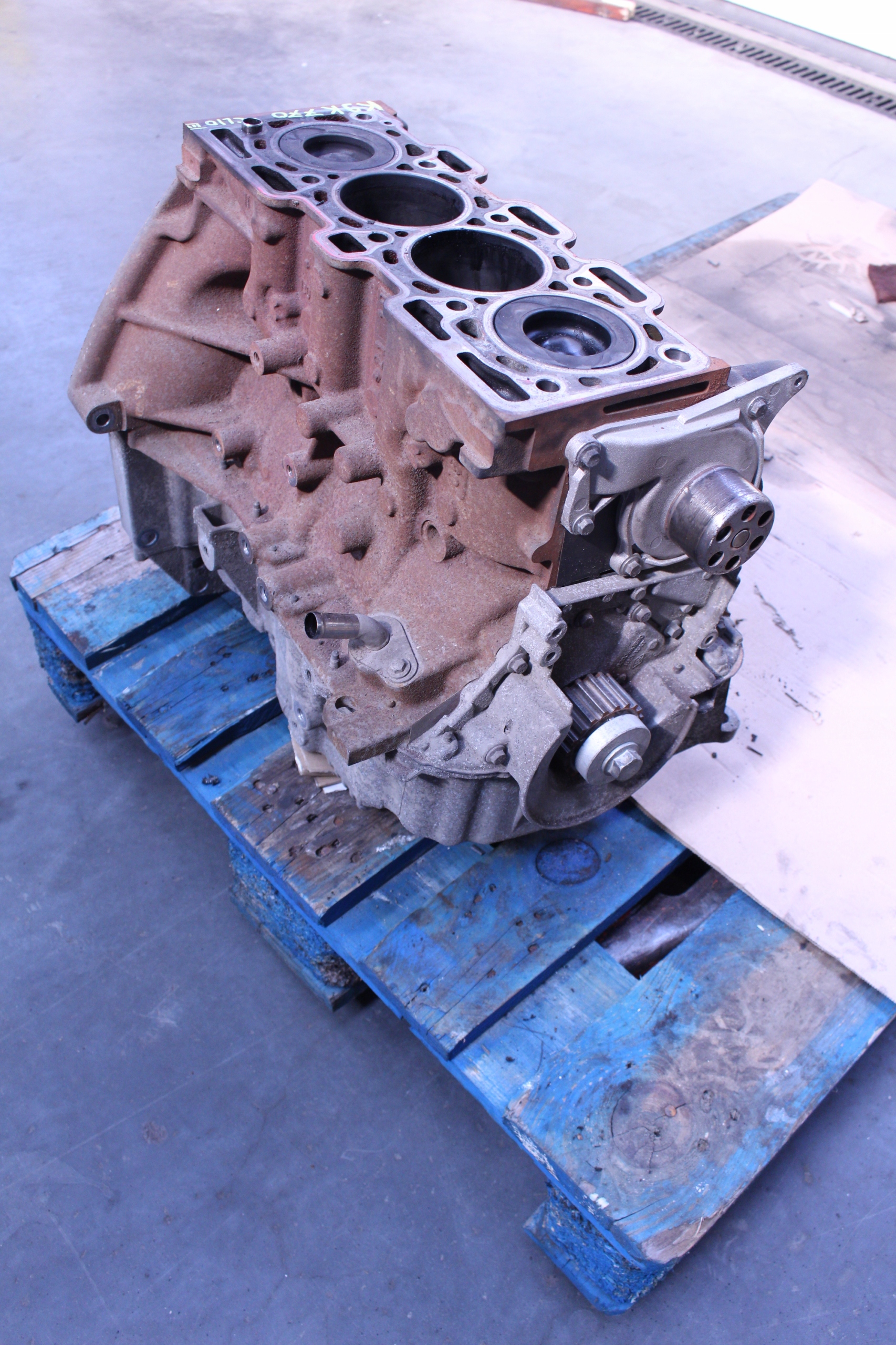 BLOK SILNIKA RENAULT CLIO III 1,5 DCI K9K 770 Producent części Renault OE