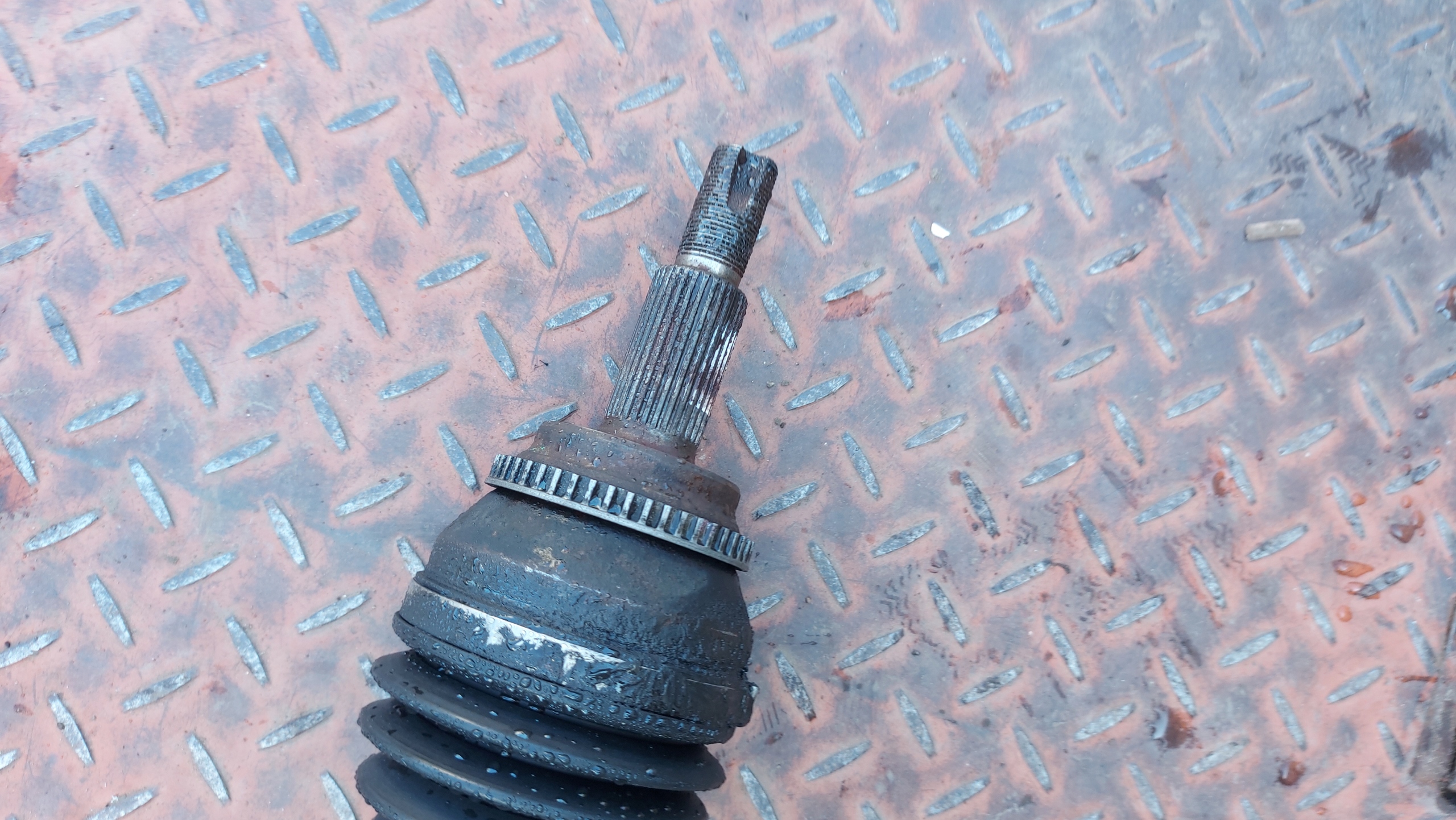 semi-axis joint right right front TOYOTA RAV4 III 2,2 177KM