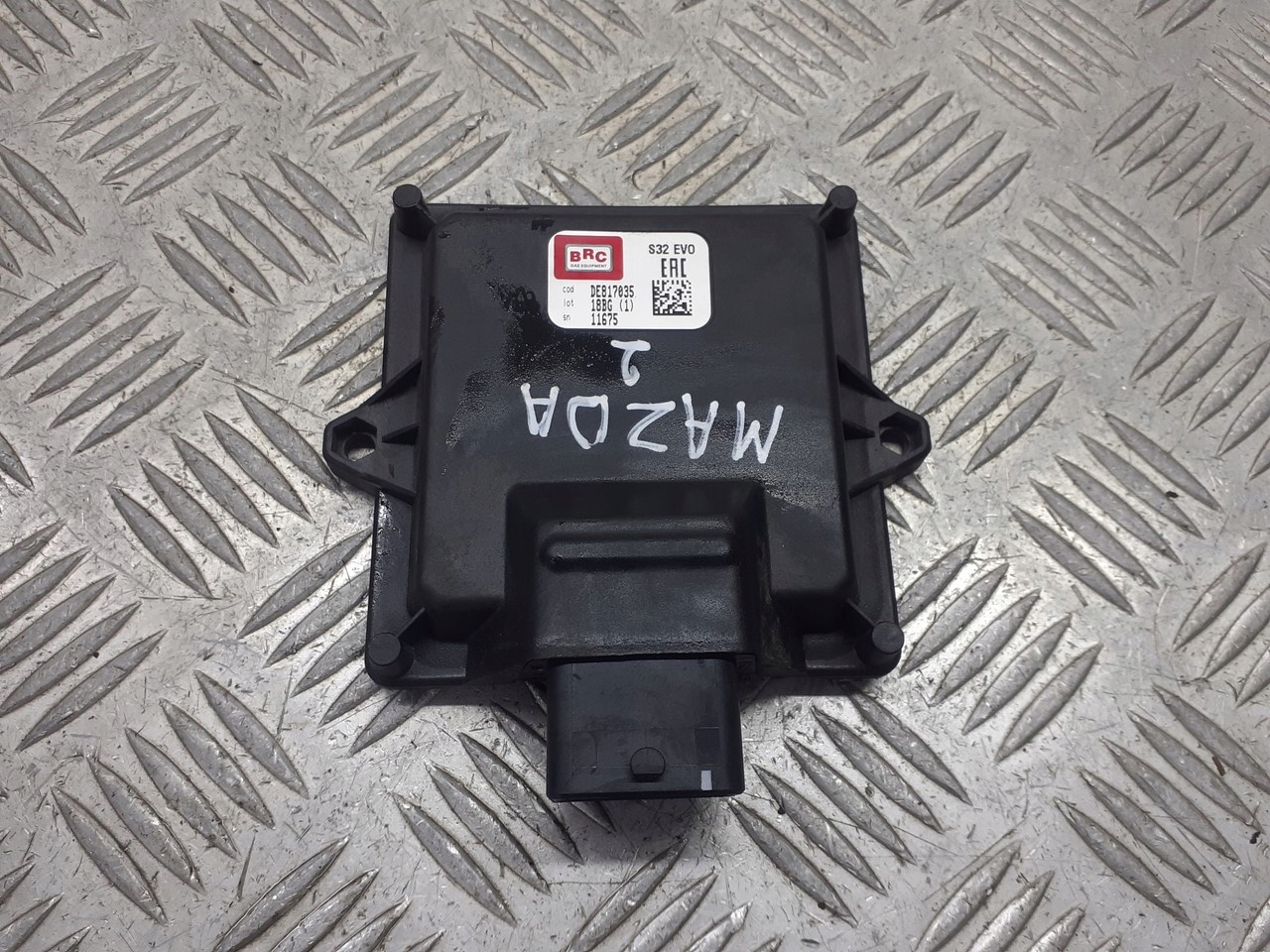 MODUŁ STEROWNIK GAZU MAZDA 2 1.4 67R-011002