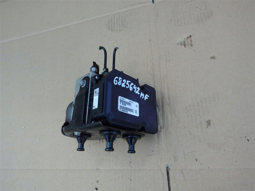 JEEP GRAND CHEROKEE WK2 POMPA ABS 6825642AF za 1680 zł z Wągrowiec