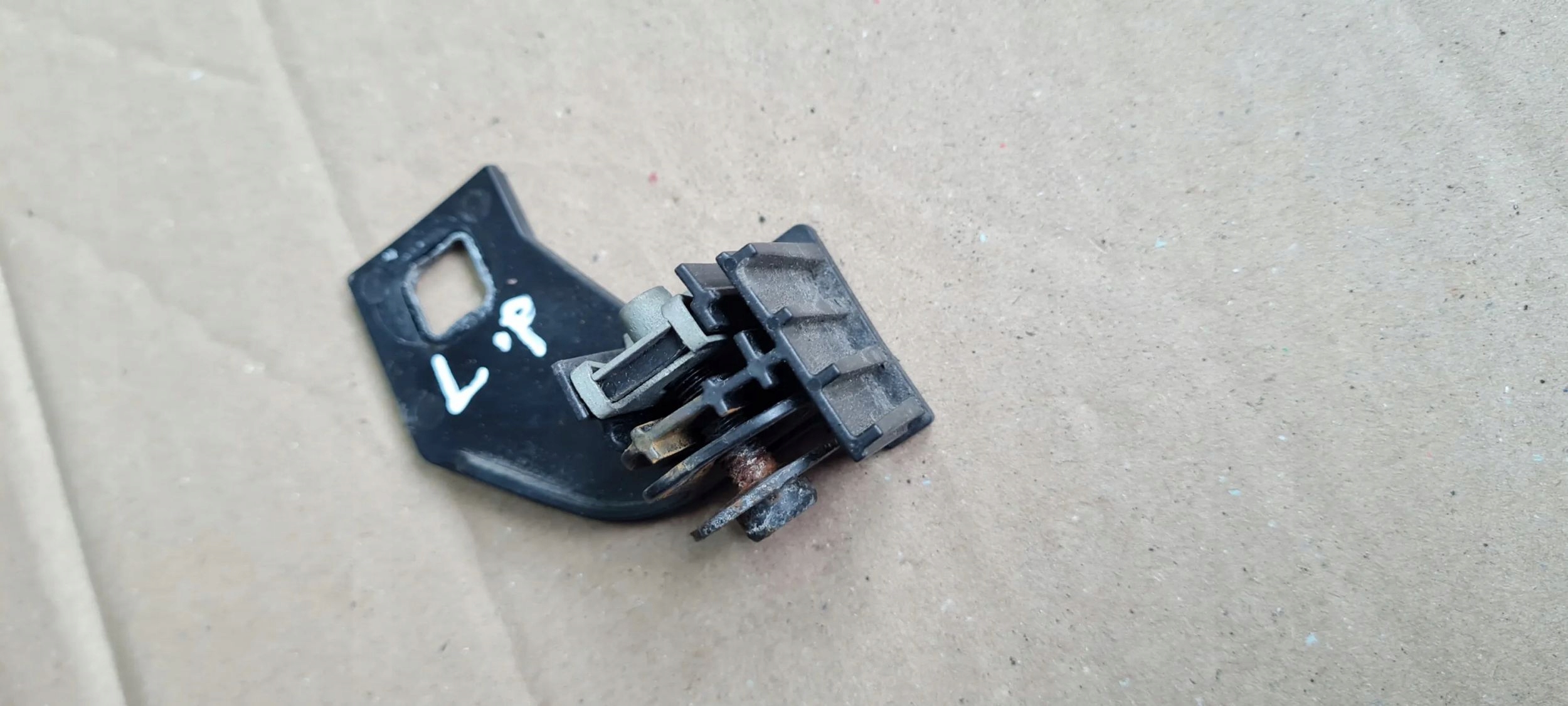 S7 4G A7 bracket holder lights left front