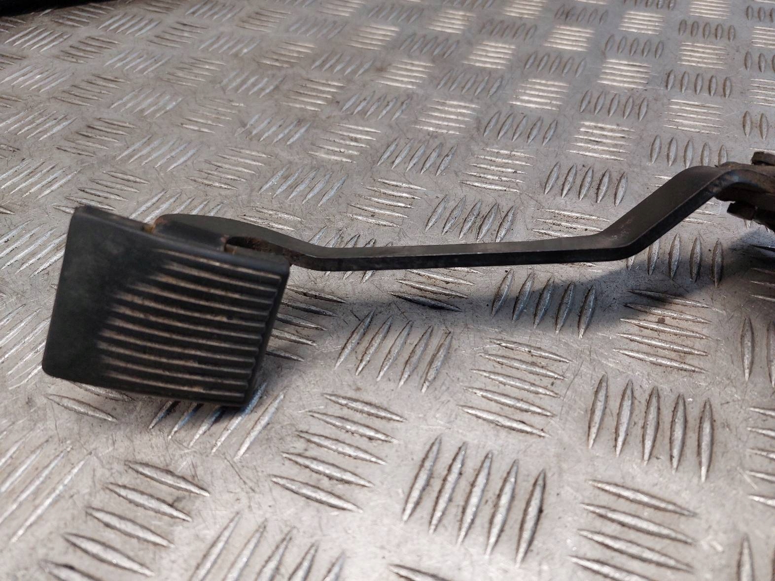 PEDAŁ GAZU POTENCJOMETR RENAULT PREMIUM 420 I 9650500060 Producent części Renault