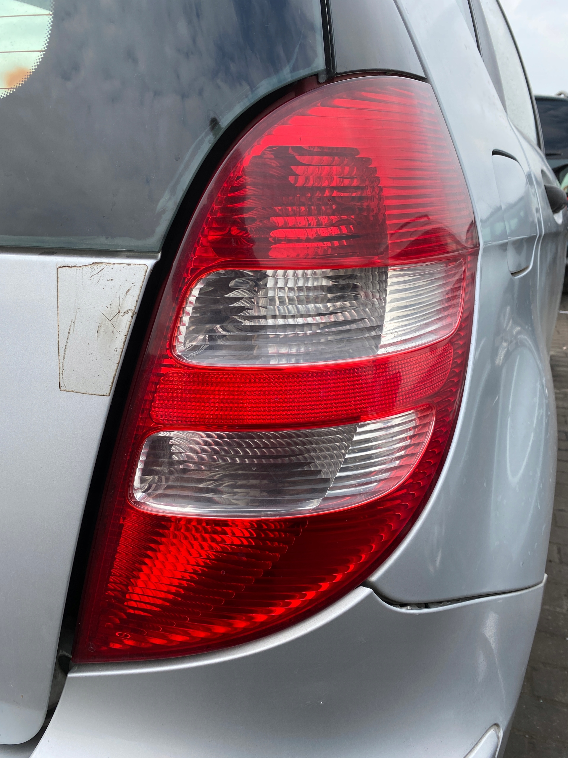 Mercedes A-KLASA W169 04-12 light right rear rear part