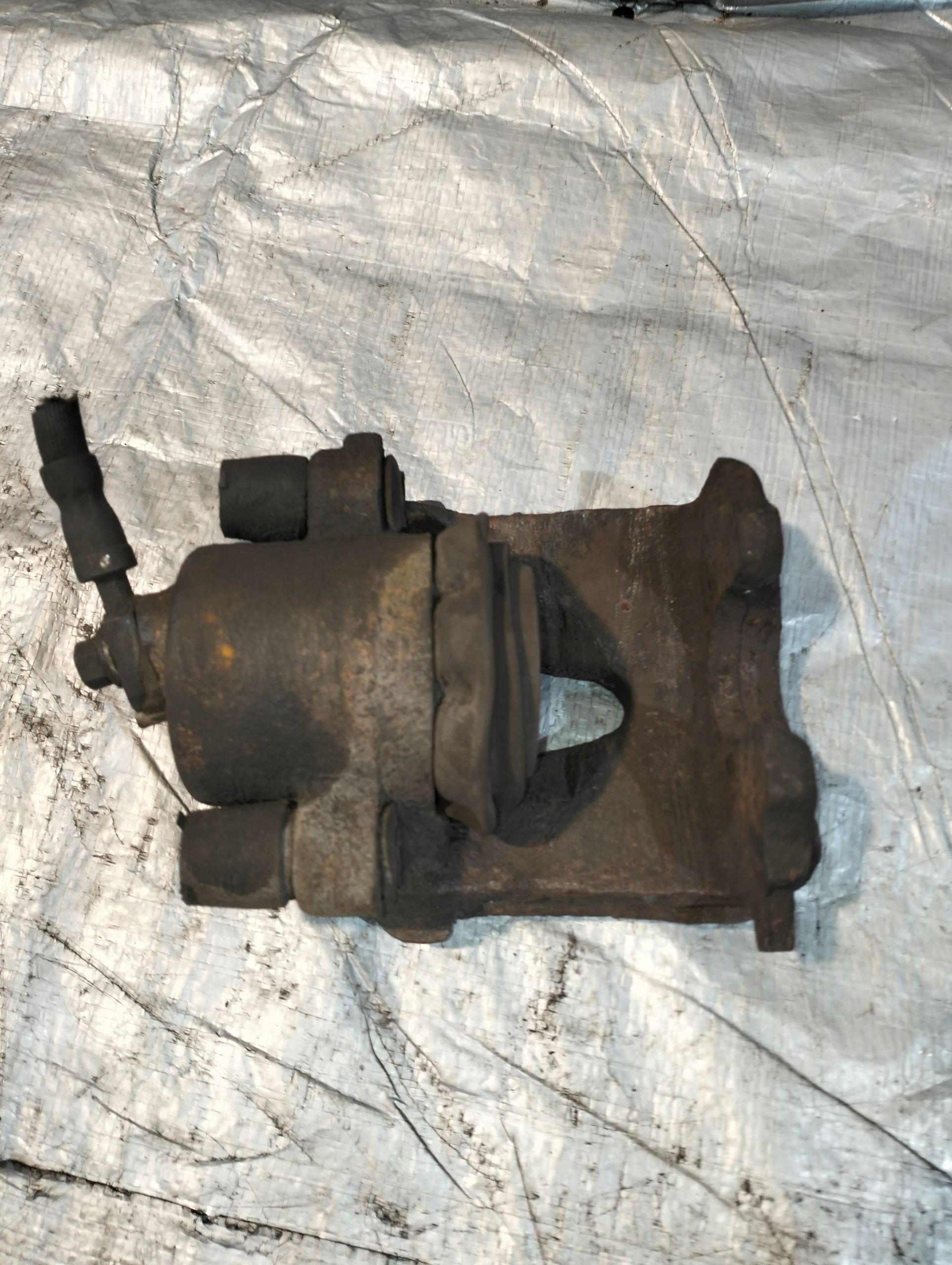 VW CADDY III 1.9D 51KW 2008r caliper brake without JARZMA right front
