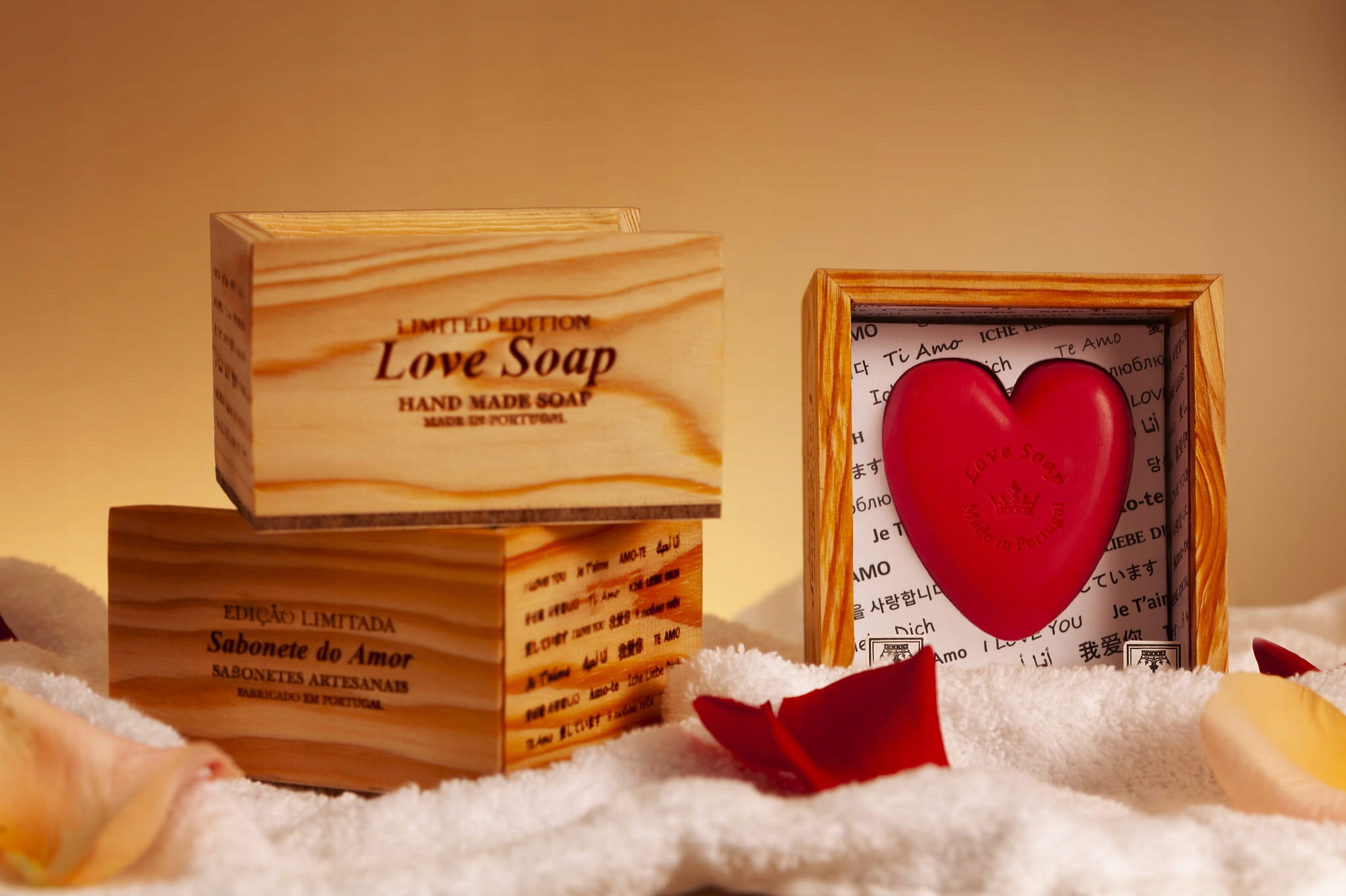 Mýdlo Essencias de portugal srdce 150 g v dřevě