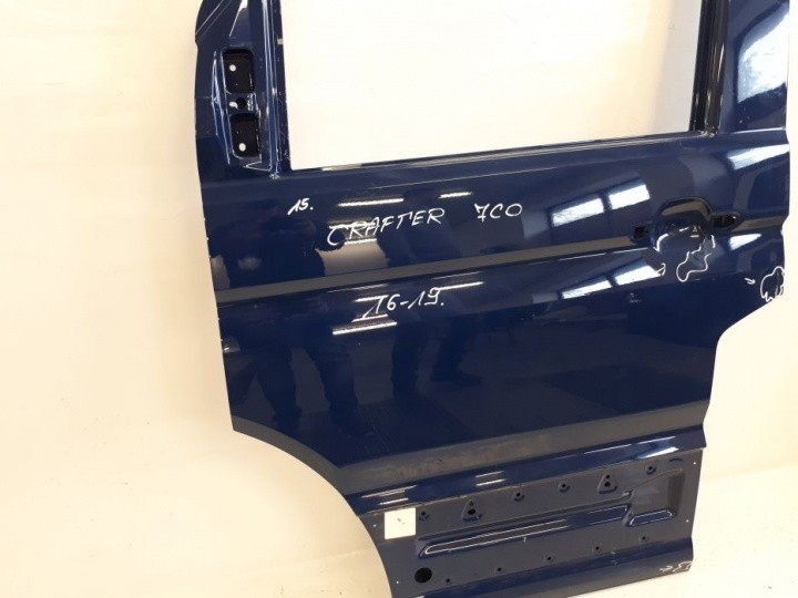 VW CRAFTER 2016 7C0 DRZWI LEWE PRZÓD Numer katalogowy części VW CRAFTER 2016 7C0 DRZWI LEWE PRZÓD