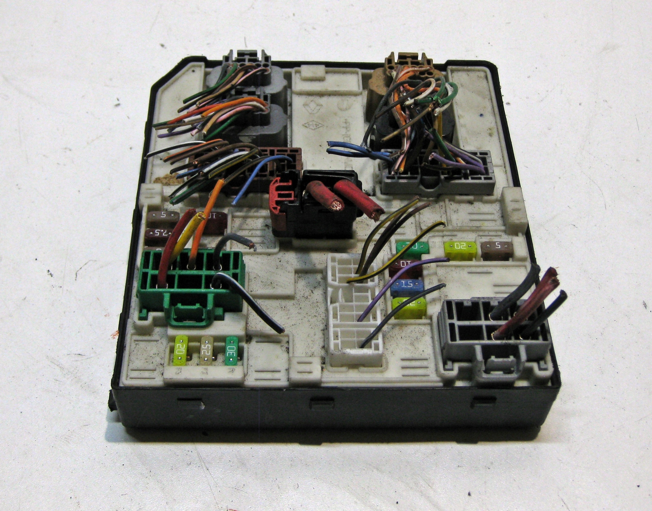 RENAULT MASTER III IV LIFT module control unit compartment USM 284B63007R