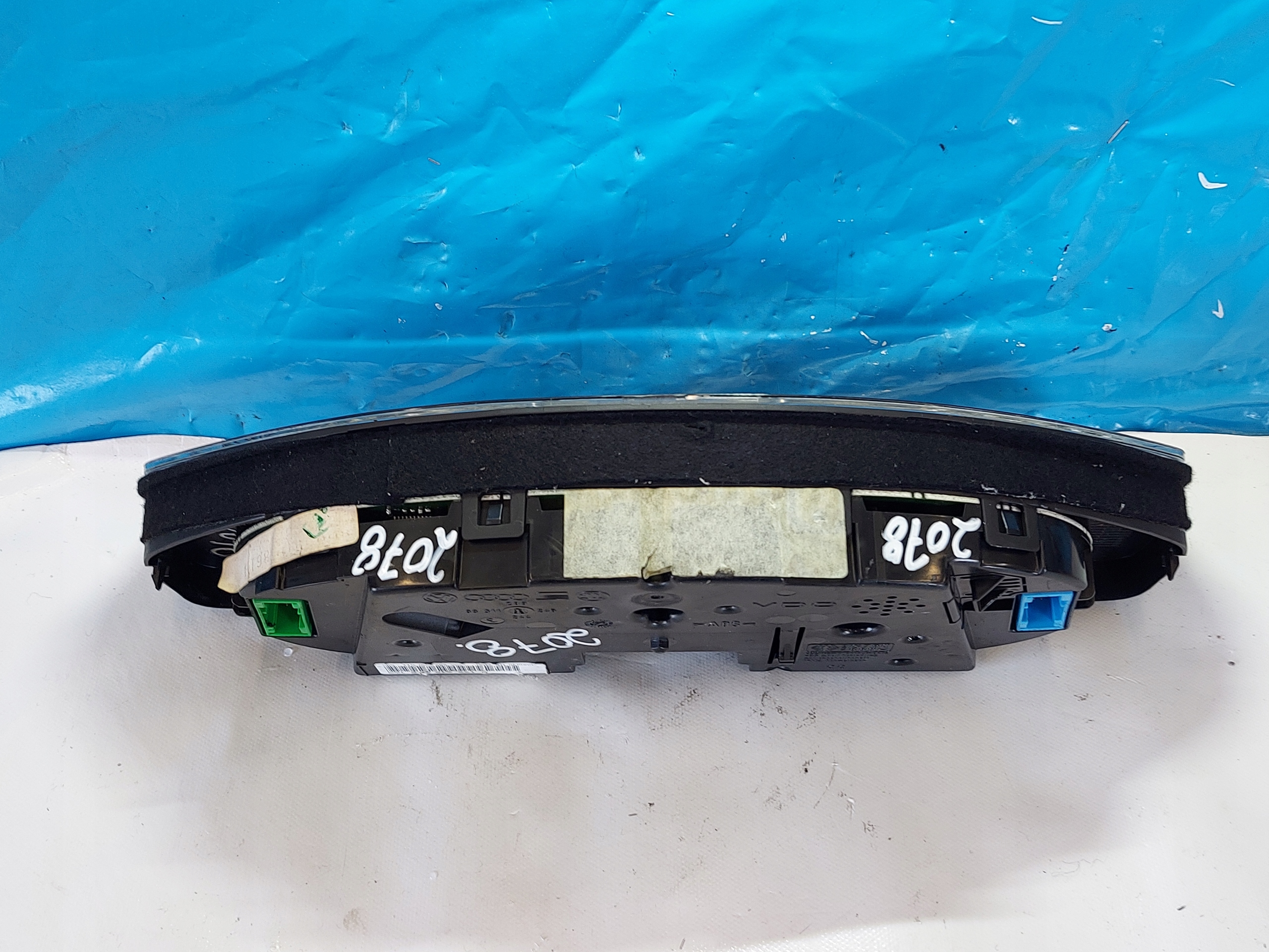 dials clock A4 B5 1.8 20V 8D0919861H