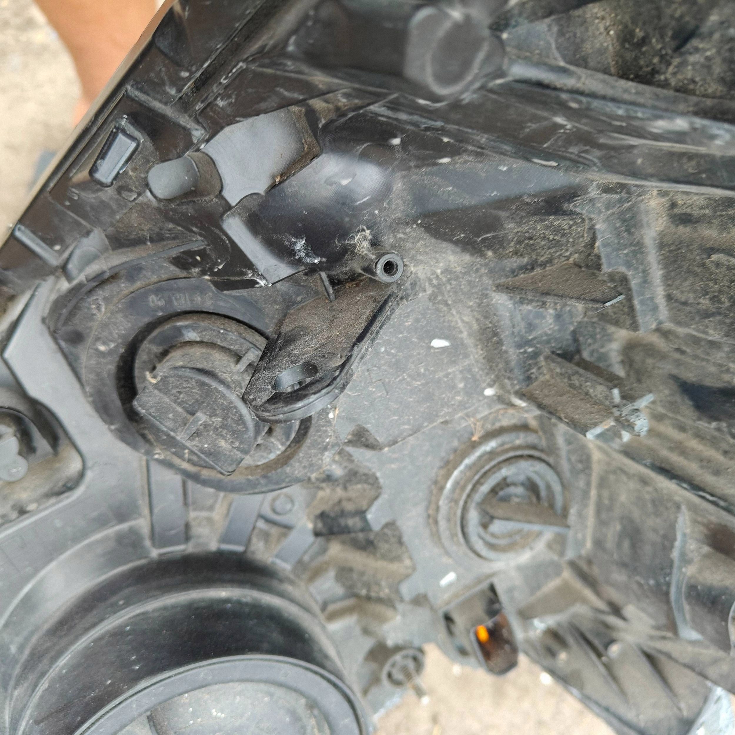 Opel Vivaro II light front right 1EE01156512