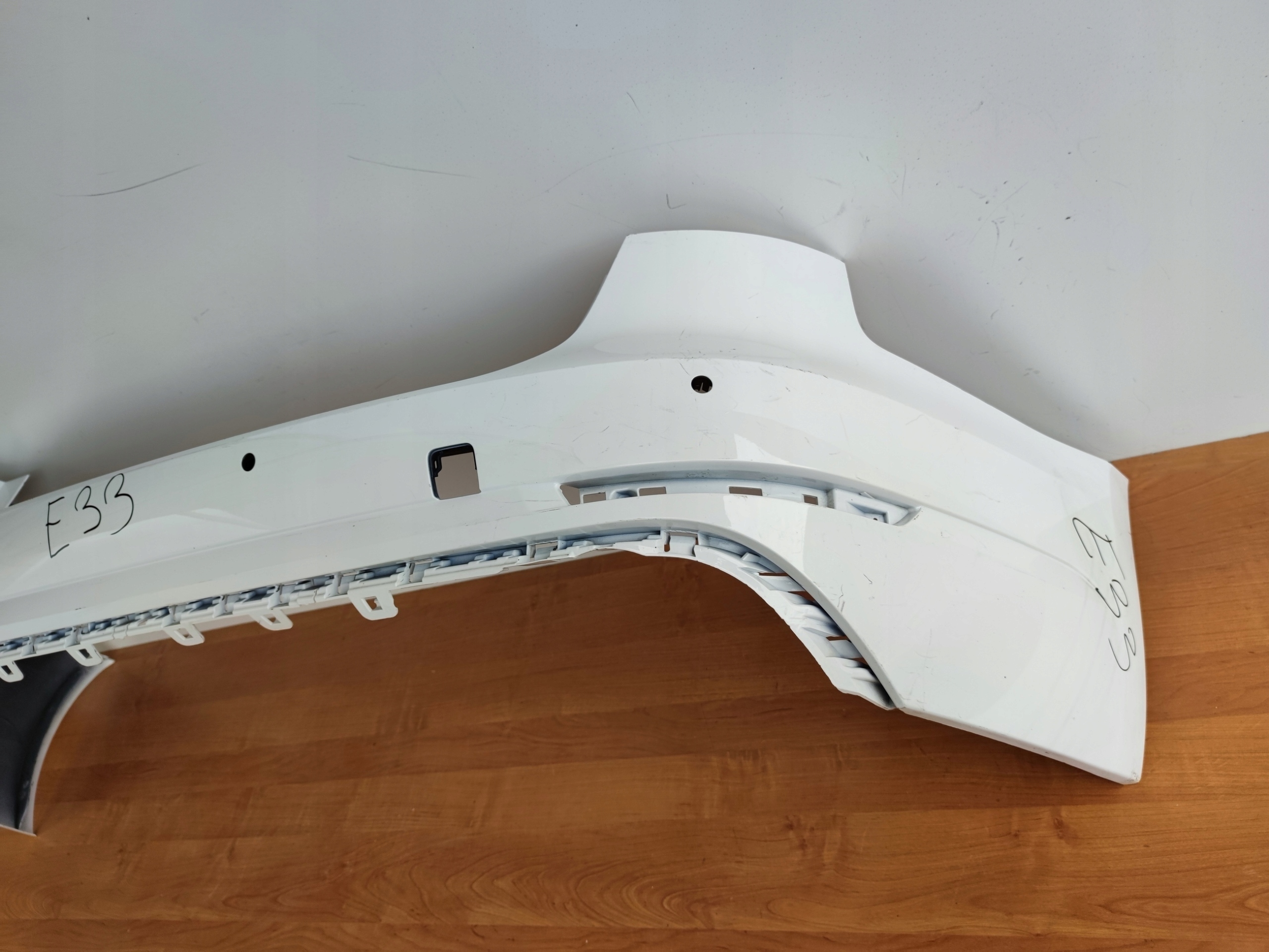 AUDI A4 B9 KOMBI 8W bumper rear part rear below PDC