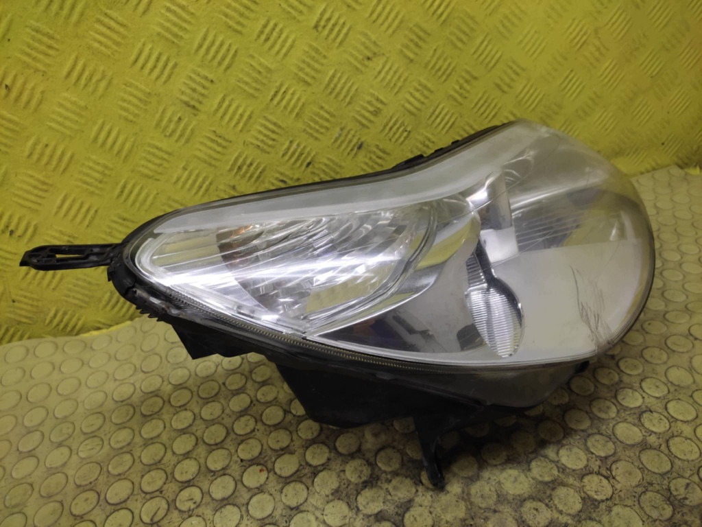 CITROEN C5 and LIFT REFLEKTOR light right front