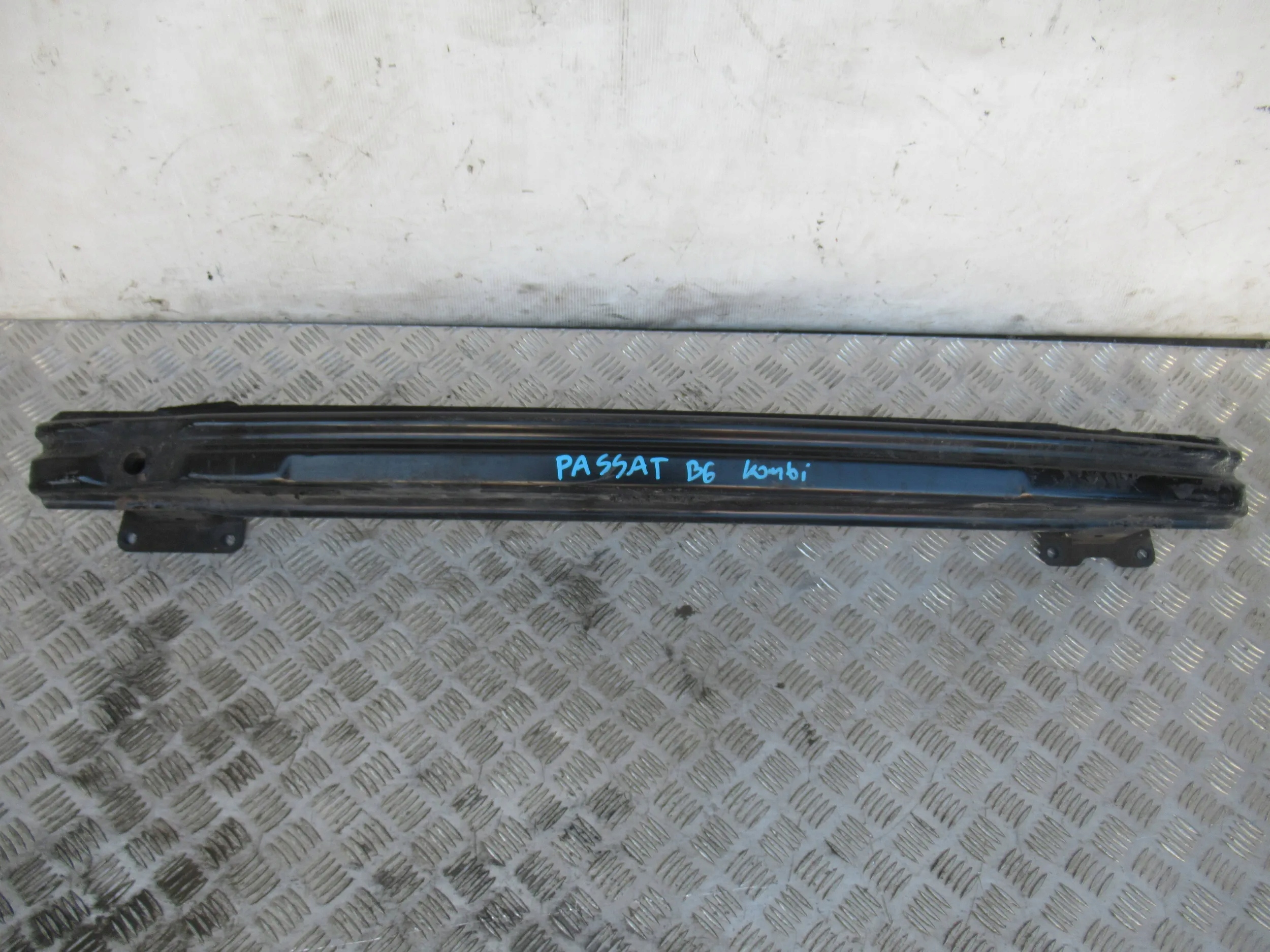 TRAVERSA PARAURTI POSTERIORE VW PASSAT B6 KOMBI