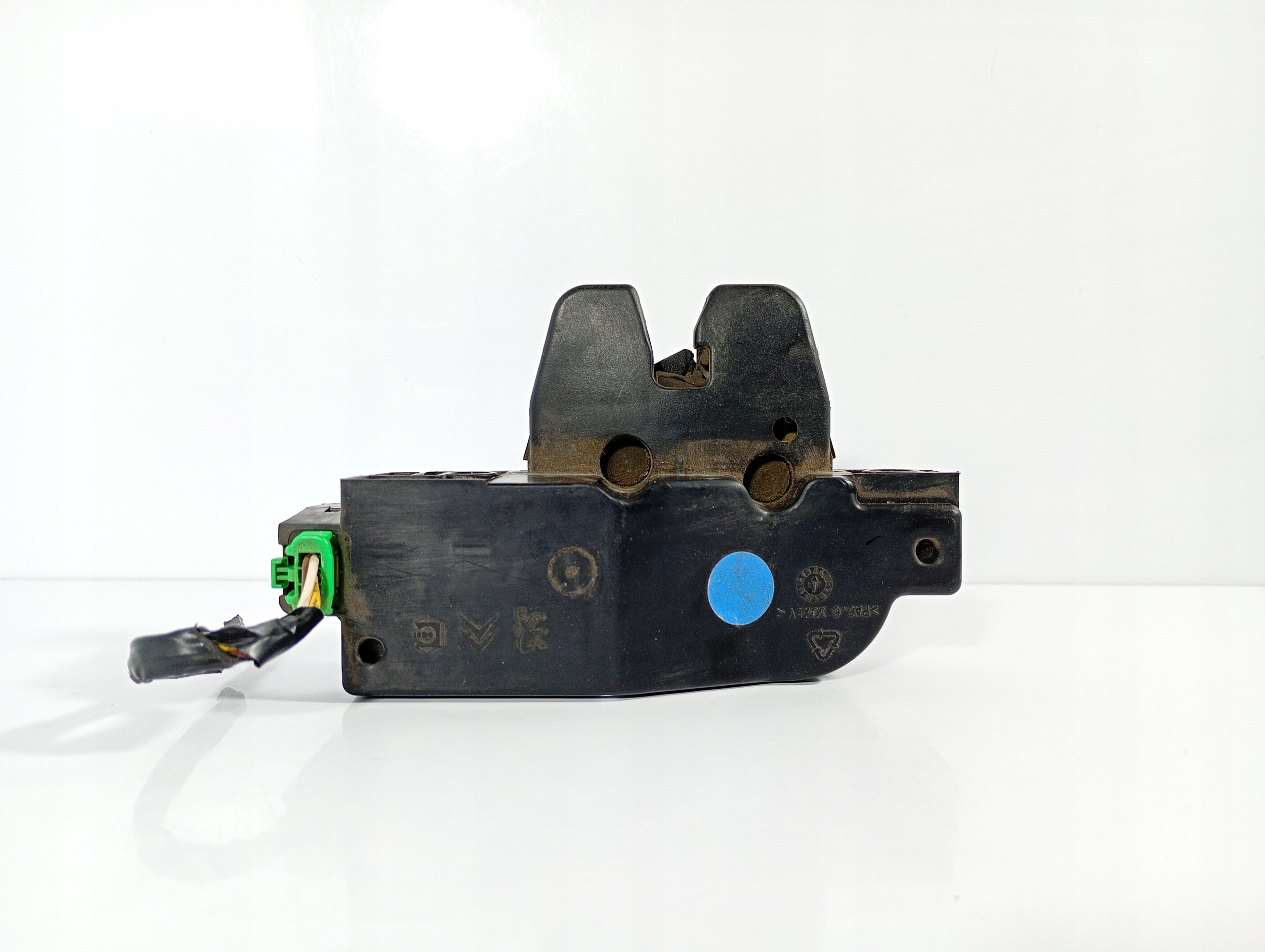 Xsara Picasso and 98-08 lock bonnet boot OE 9633089280