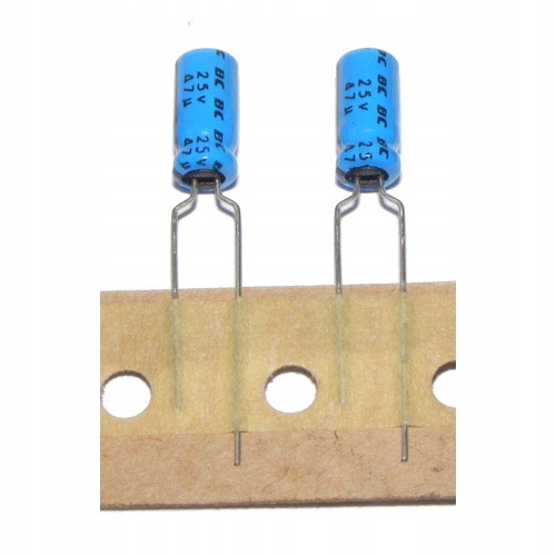 Kondensator elektrolityczny VISHAY 222203736479 47 µF 25 V