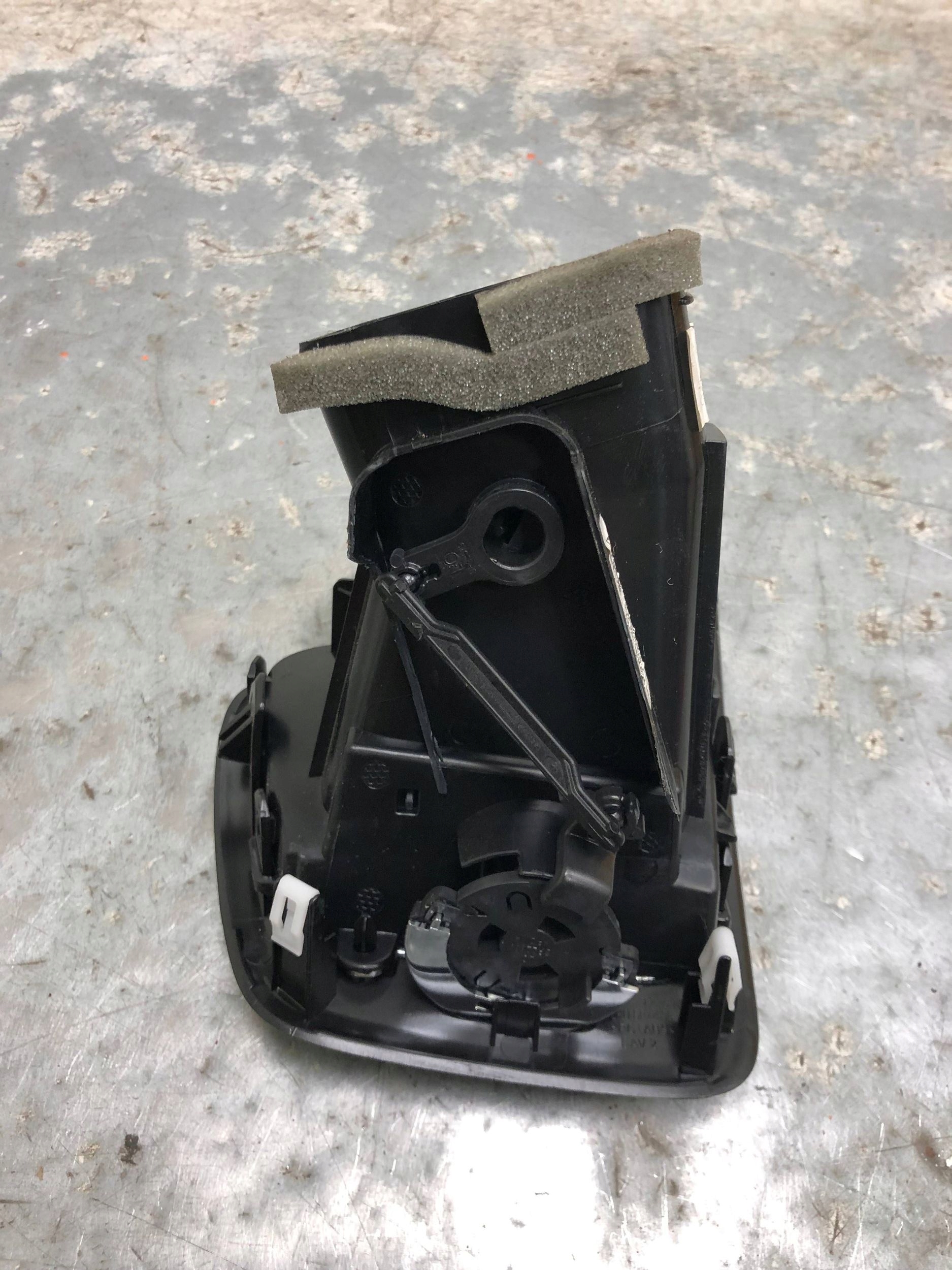 grid air conditioning devices left front BLACK PIANO JEEP COMPASS II