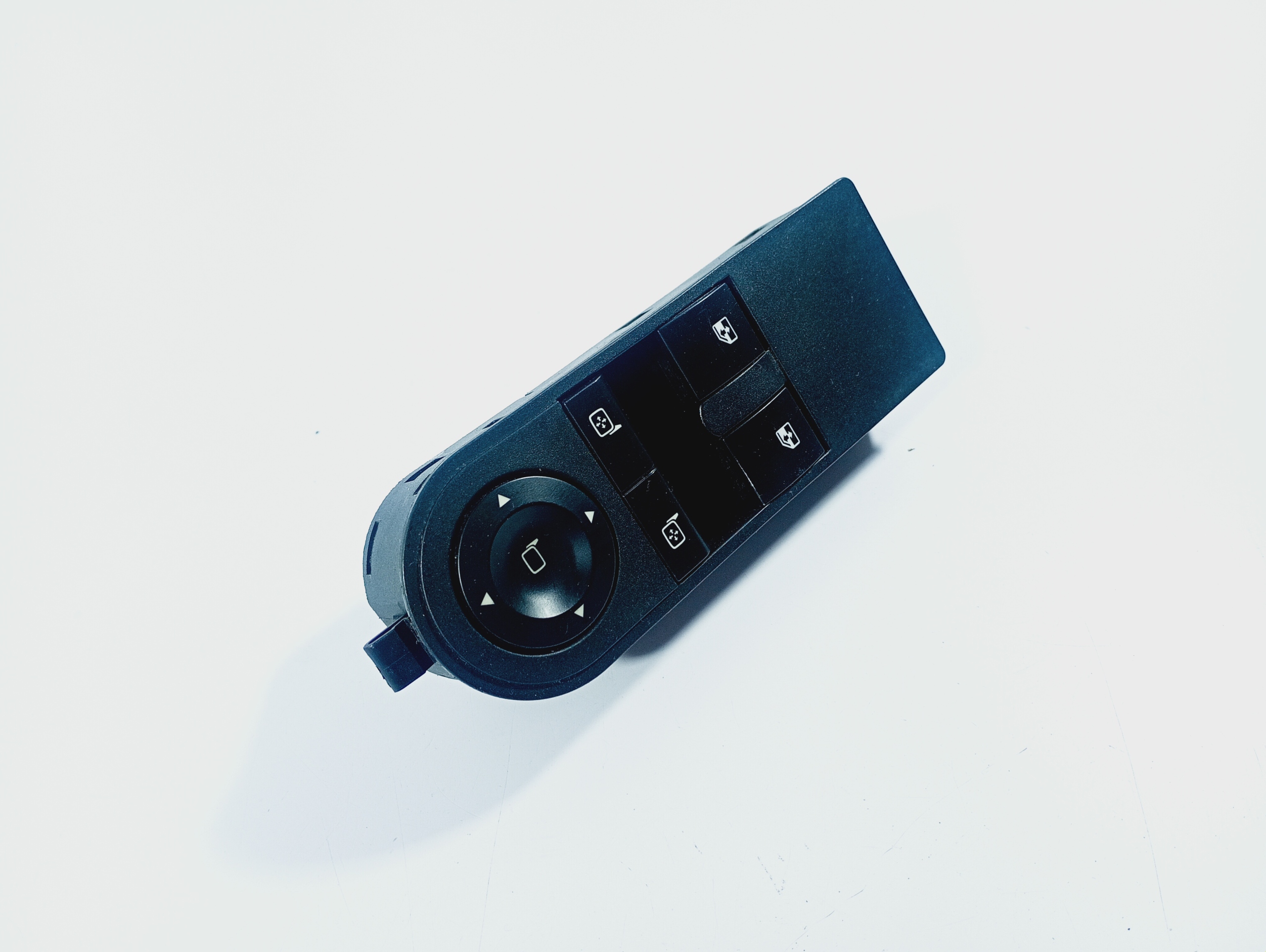 switch switch panel of the window left front Opel Astra H 04-10