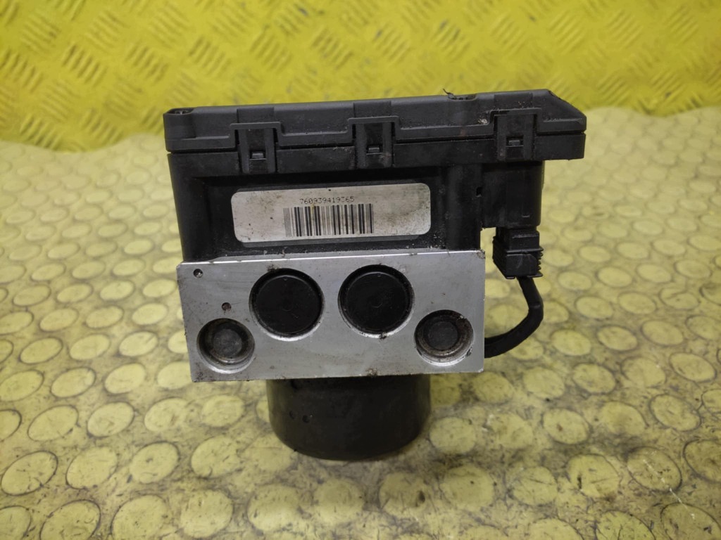 SEAT LEON a pumpa ABS 1J0614117D