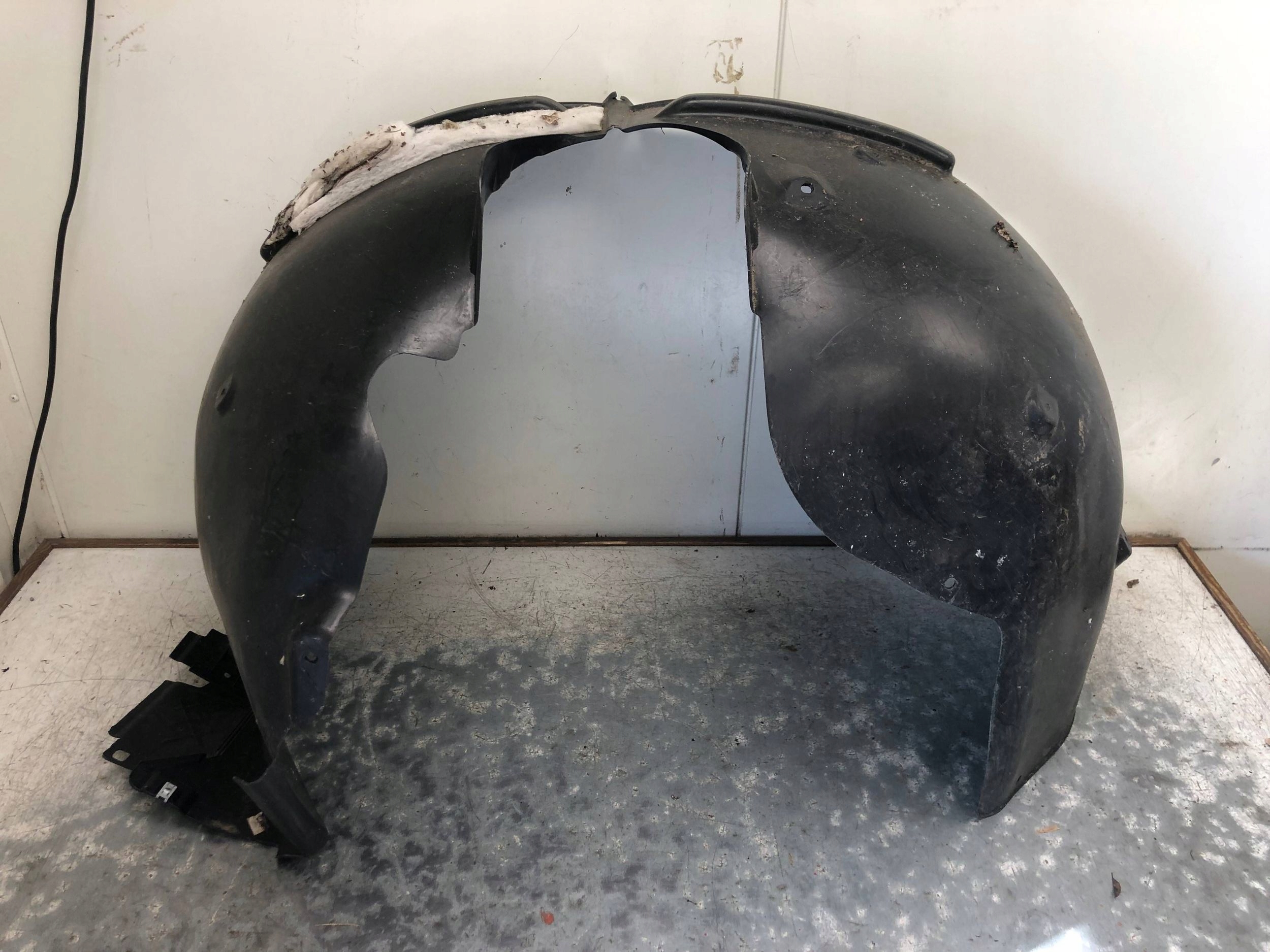 mudguard left front AUDI Q4 E-TRON 89A821171B