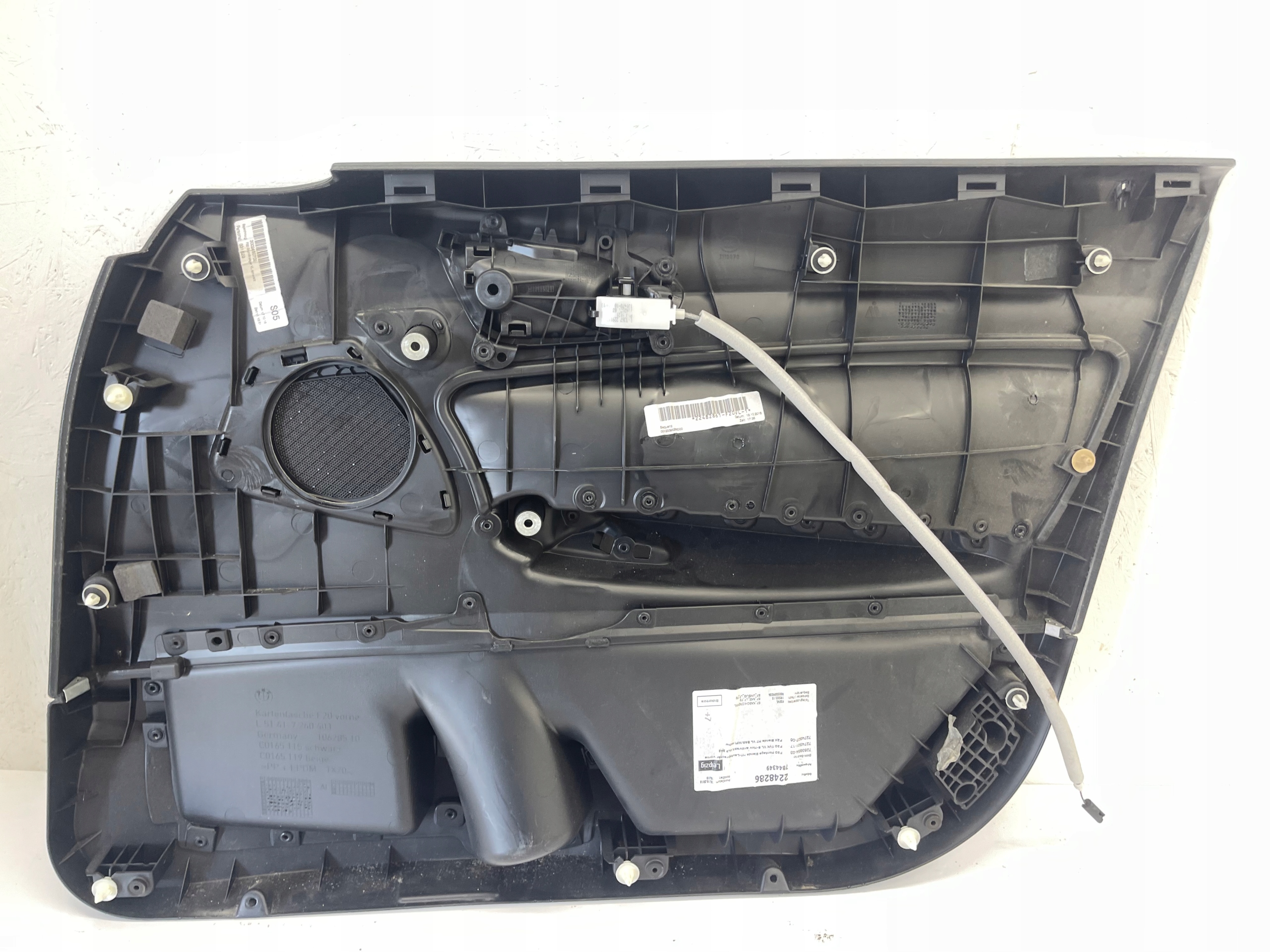 BMW F20 side upholstery door left front 7240403