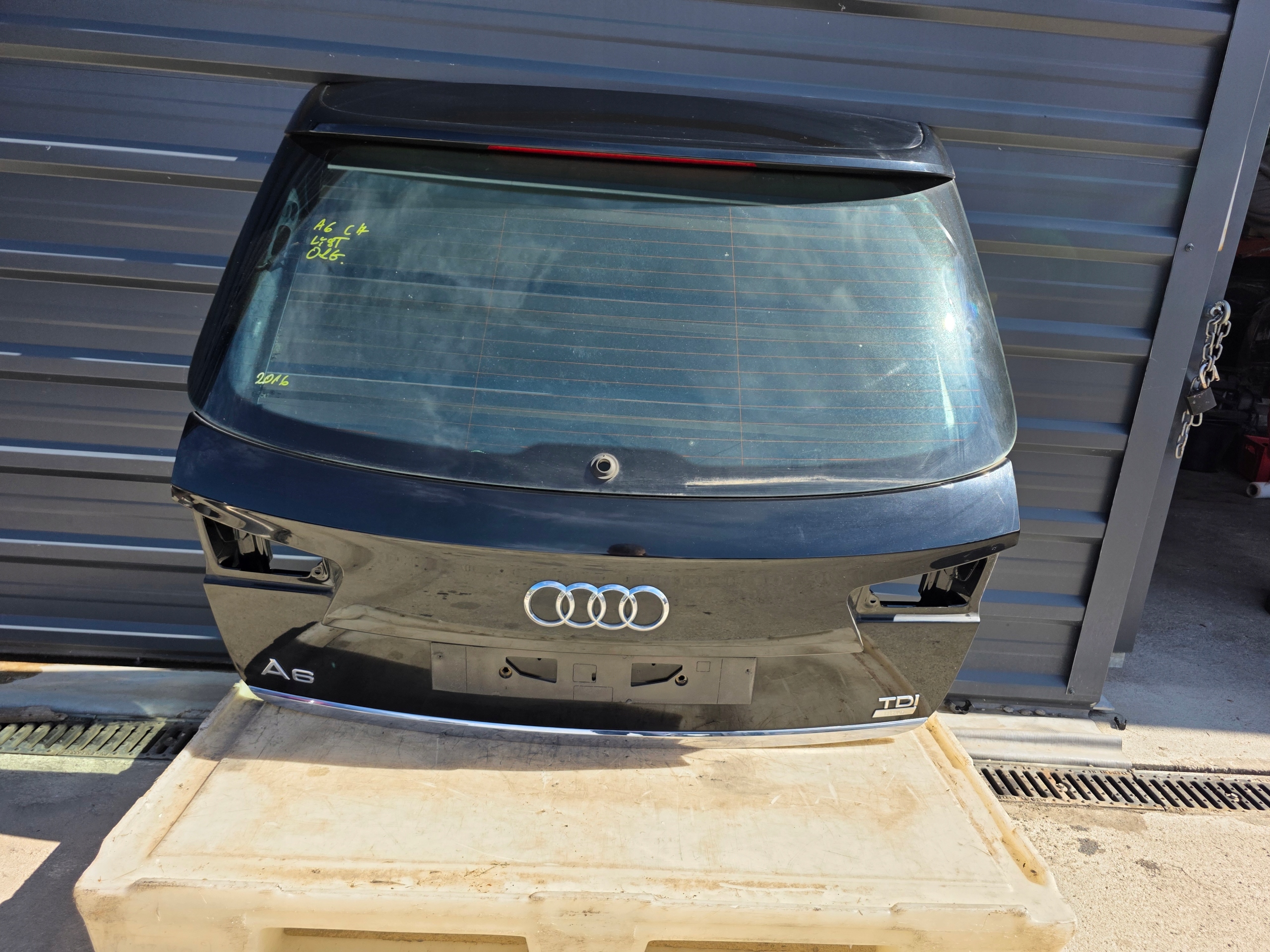 boot doors rear part AUDI A6 C7 AVANT / KOMBI LY9T LIFT original !!!