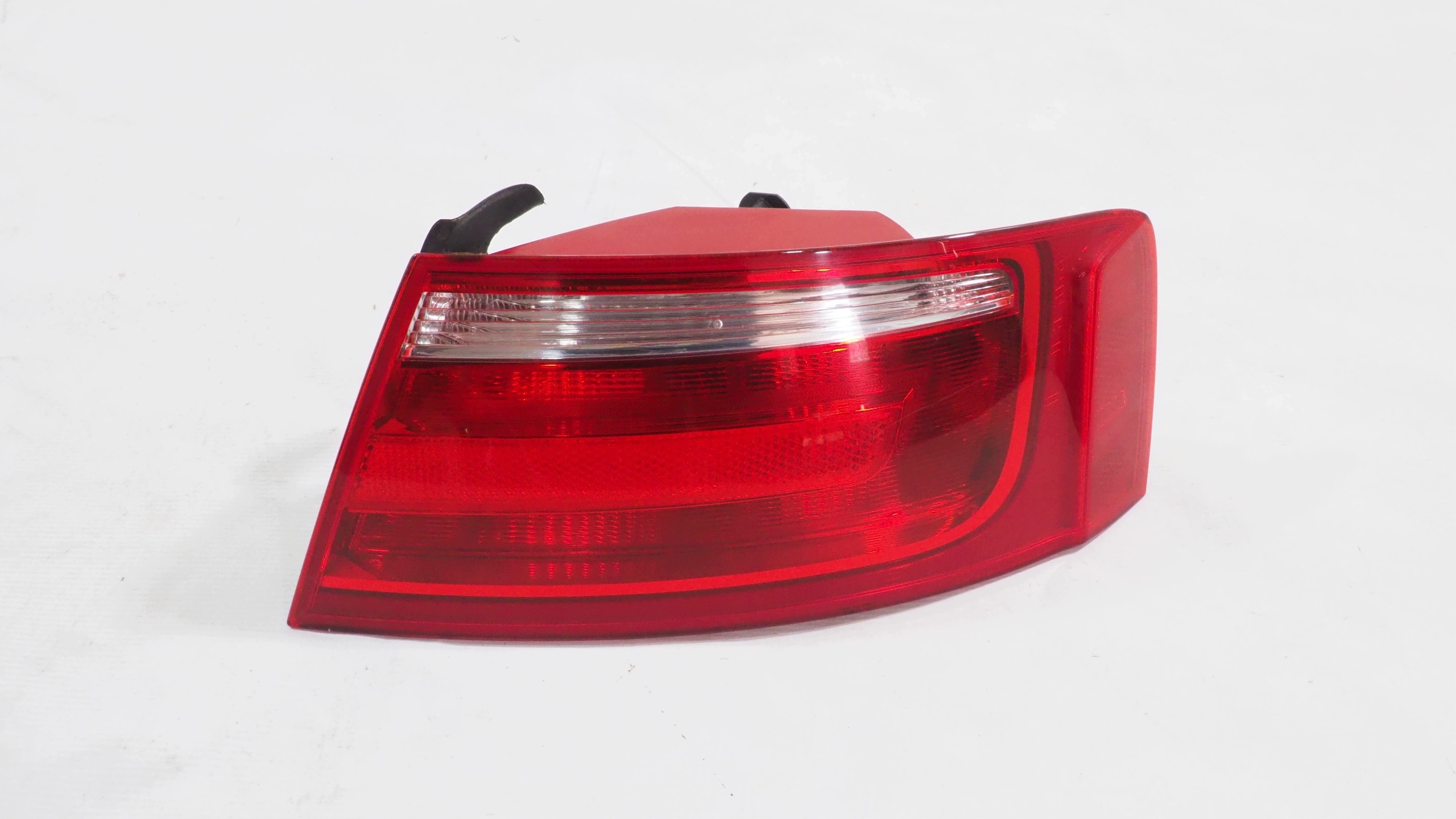 Audi A5 8T light right rear part 8T8945096
