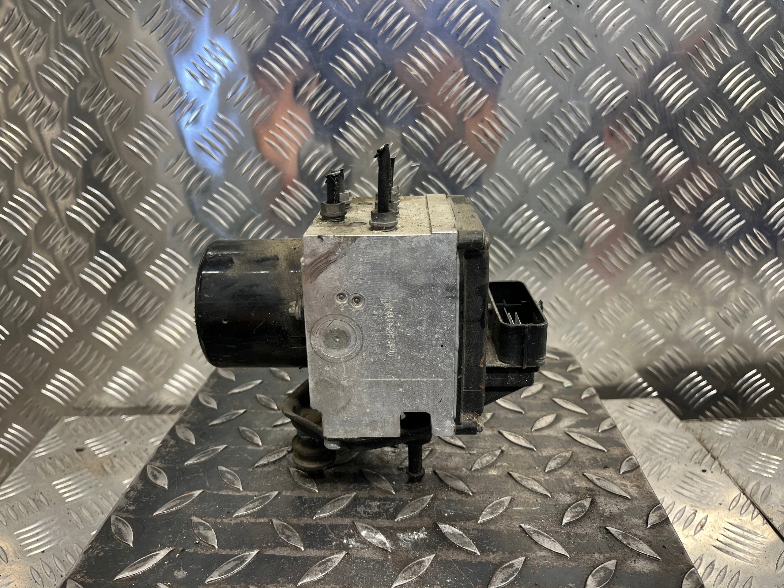 Pompa ABS VOLKSWAGEN PASSAT B6 3C0614109P