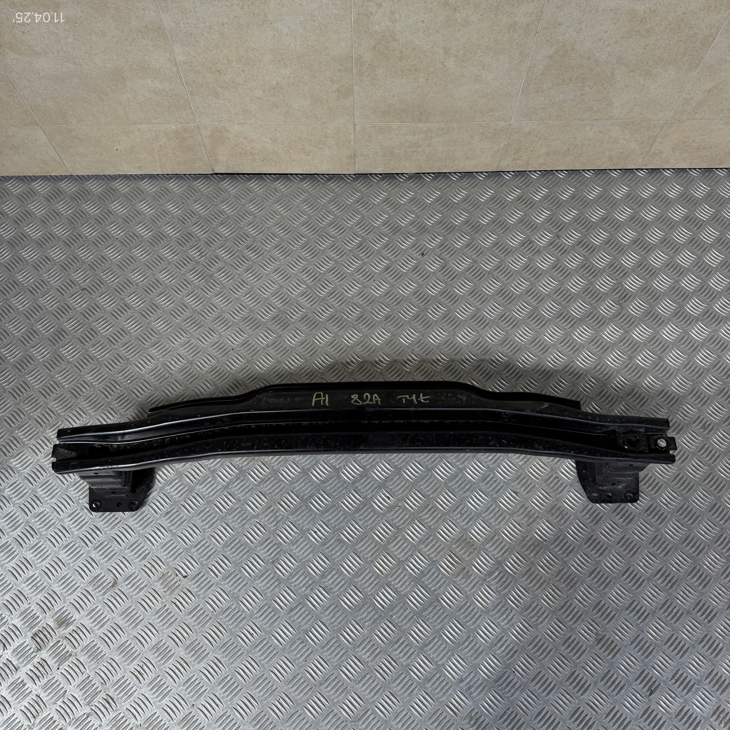 sider rear beam tip pillar AUDI A1 82A807311