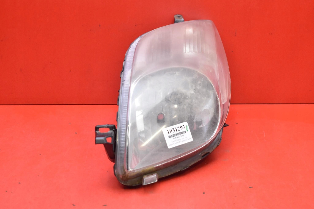 REFLEKTOR left light front EU 81150-0D120 TOYOTA YARIS 2 II 05-09