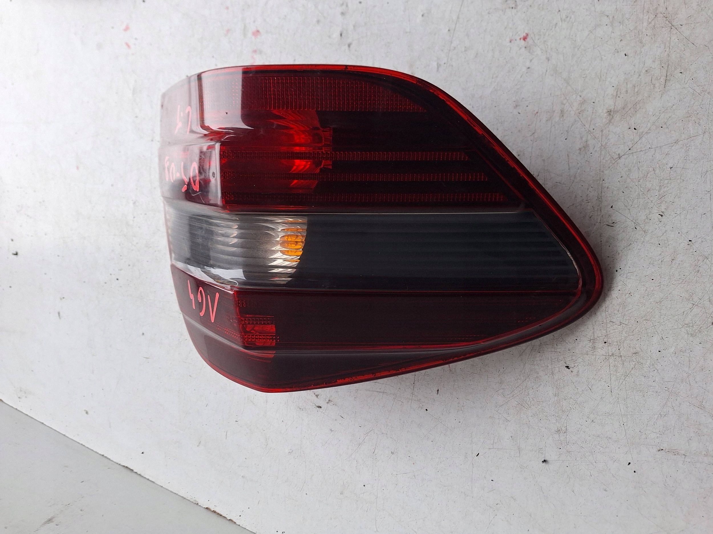 MERCEDES ML W164 light LEW rear part