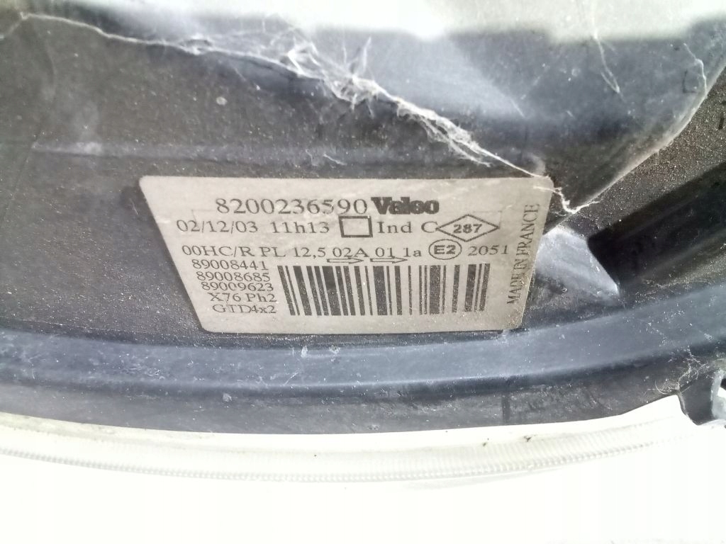 Renault Kangoo and lift light left front front