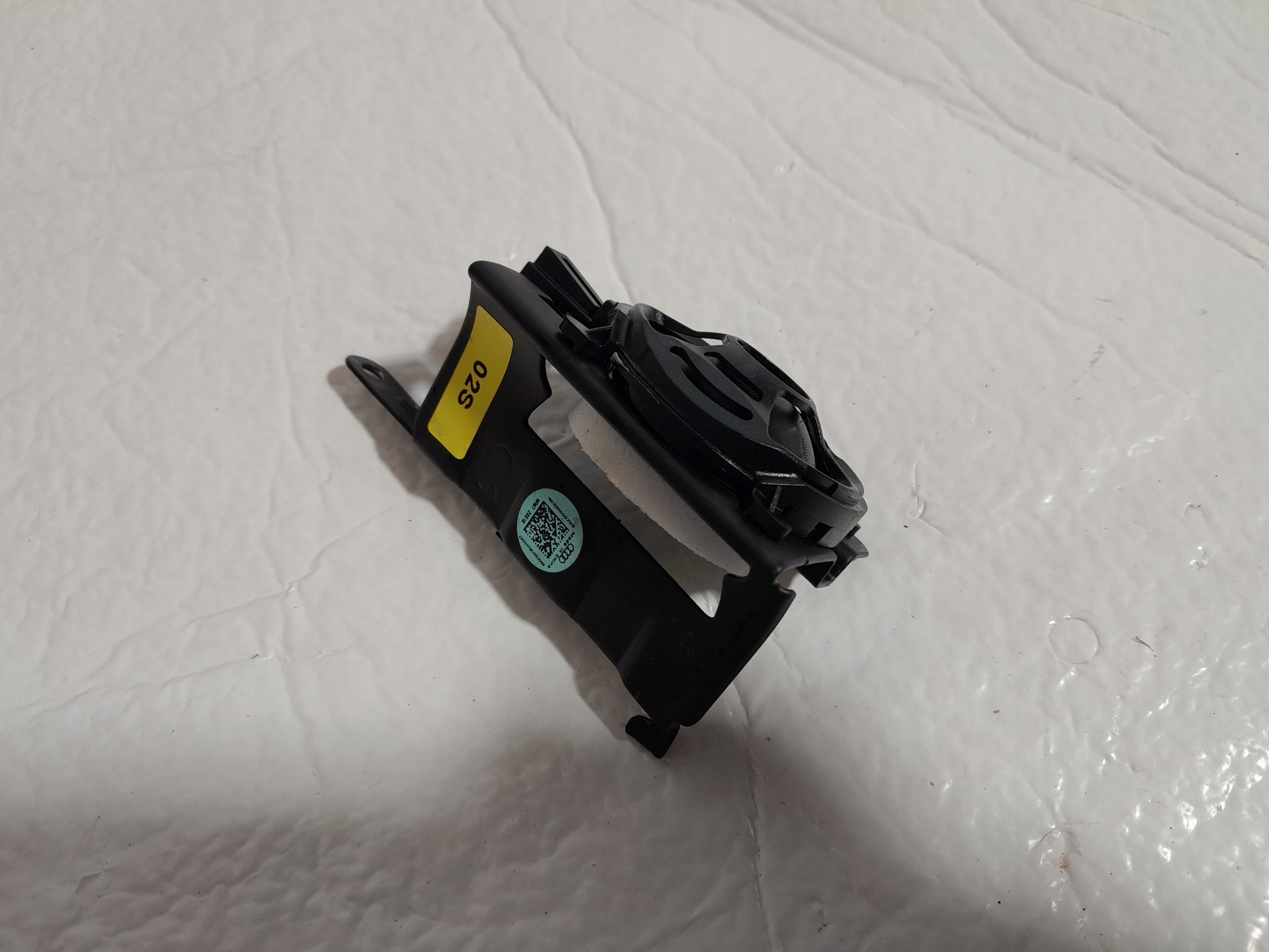 AUDI A4 B9 speaker bang&OLUFSEN 8W5035400D
