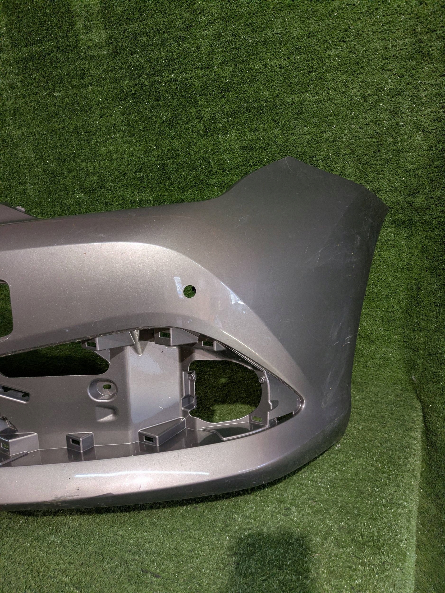 front bumper front TOYOTA AURIS II LIFT NR.Z9120