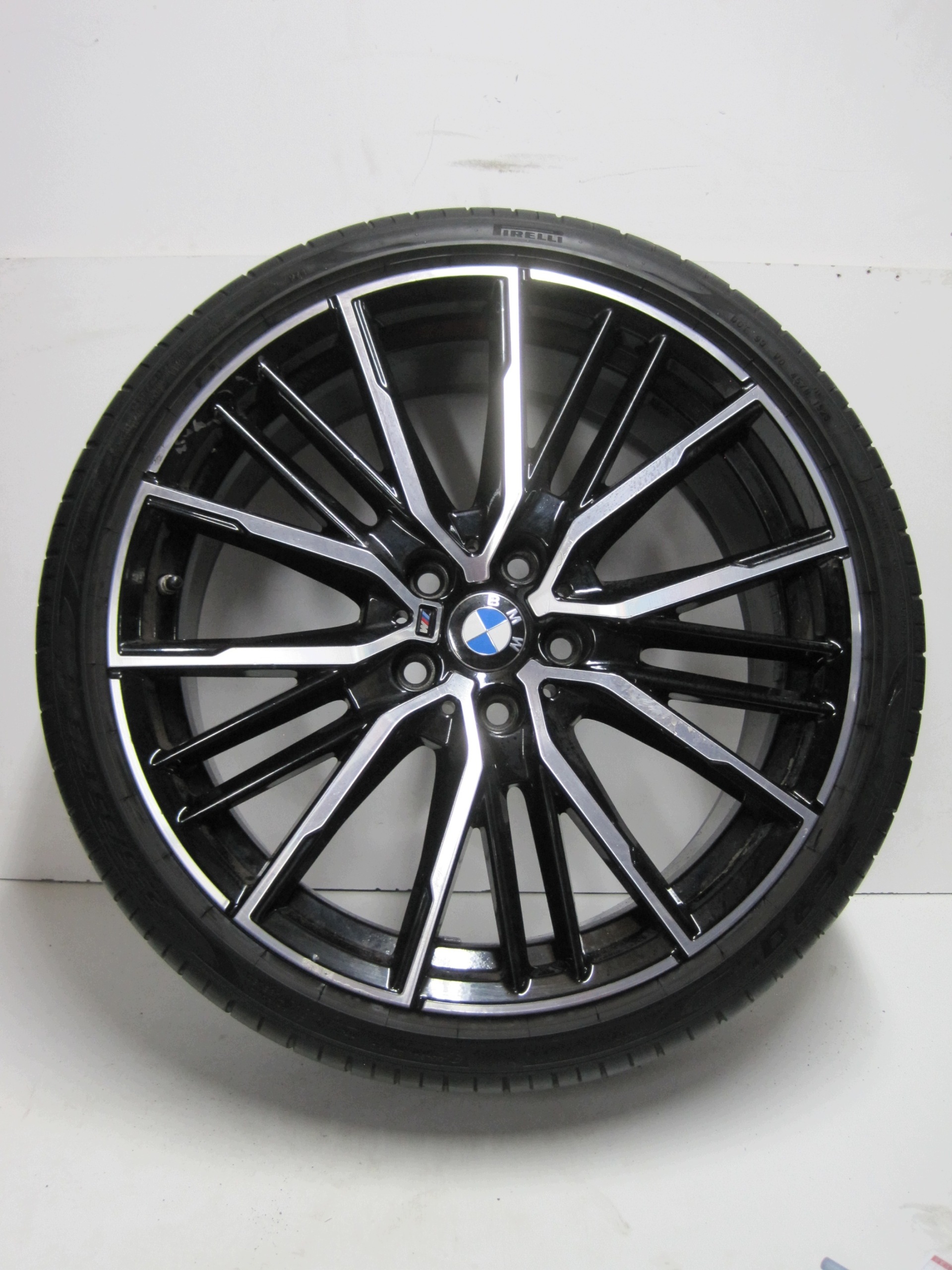 wheels discs tyres BMW 1 F40 R19