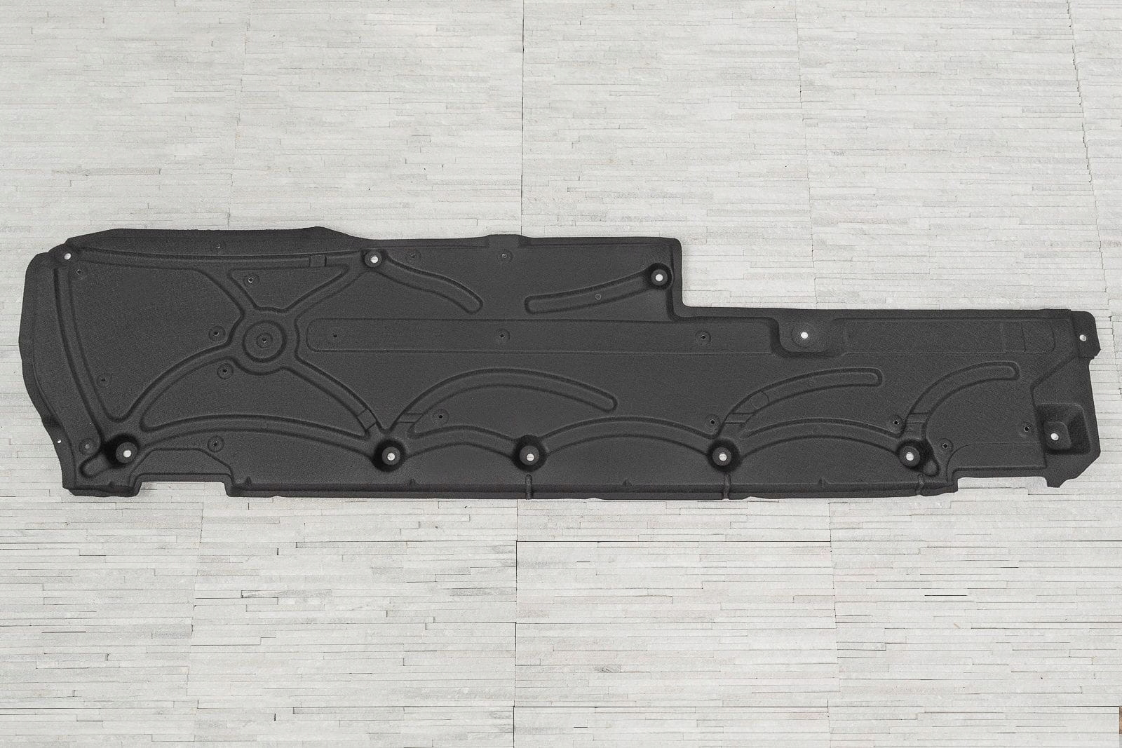 MERCEDES CLS C218 2010-2018 MATERIAŁOWA OSŁONA PODWOZIA LEWA A2126800309 Producent części Venus LTD