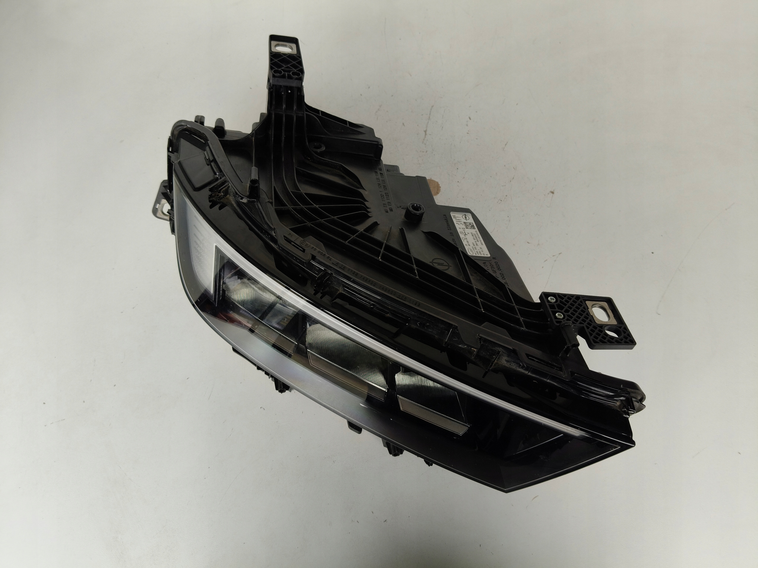light right REFLEKTOR OPEL ASTRA VI L 22- FULL LED