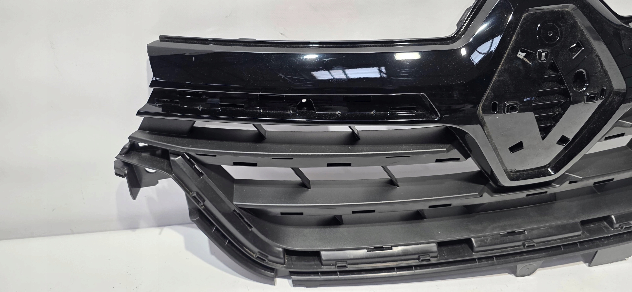 Grille RENAULT KANGOO IV 21- Neuf Original 623108039R