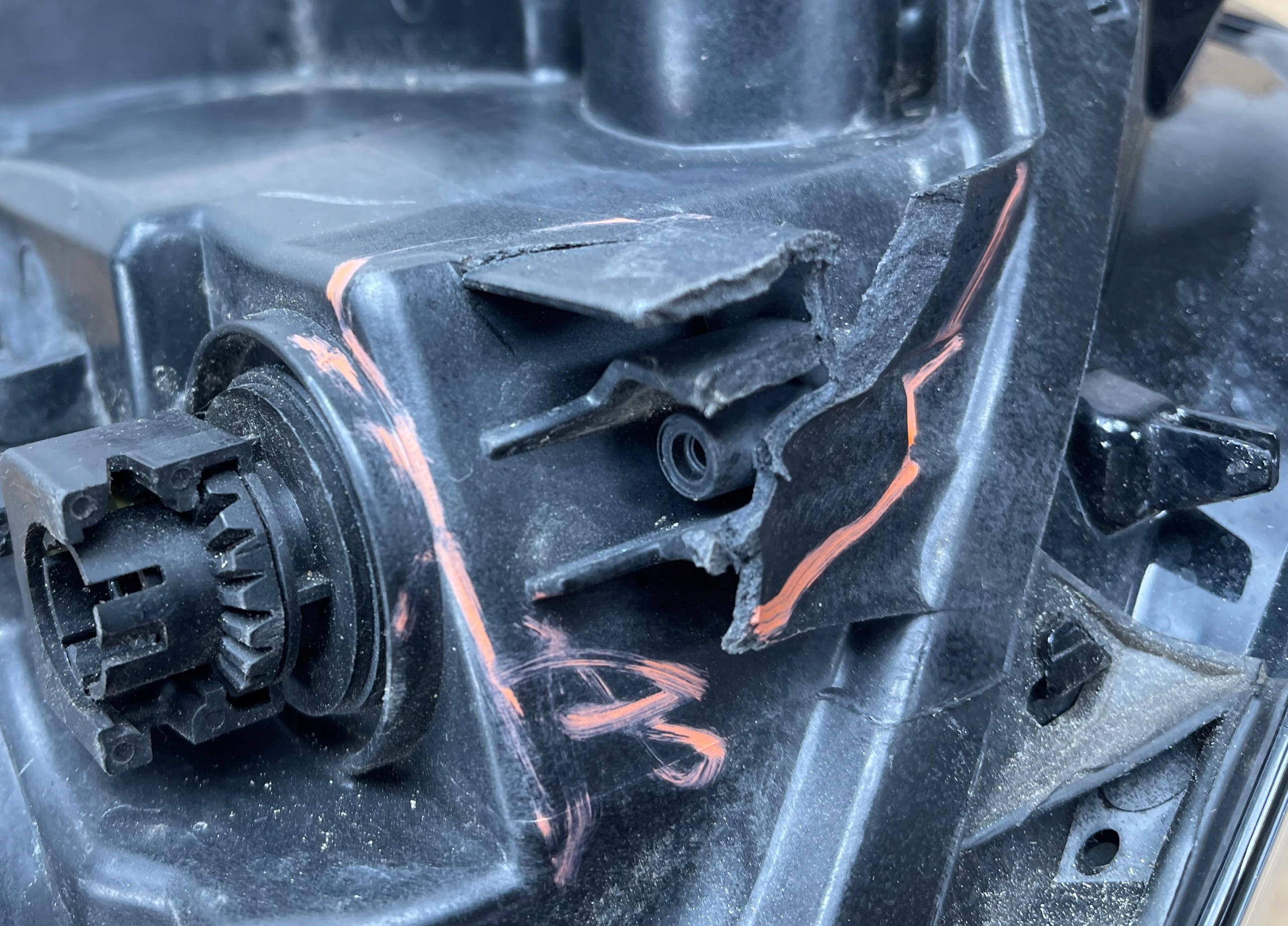 VW PASSAT B8 2014 - light left front front 3G1941005C