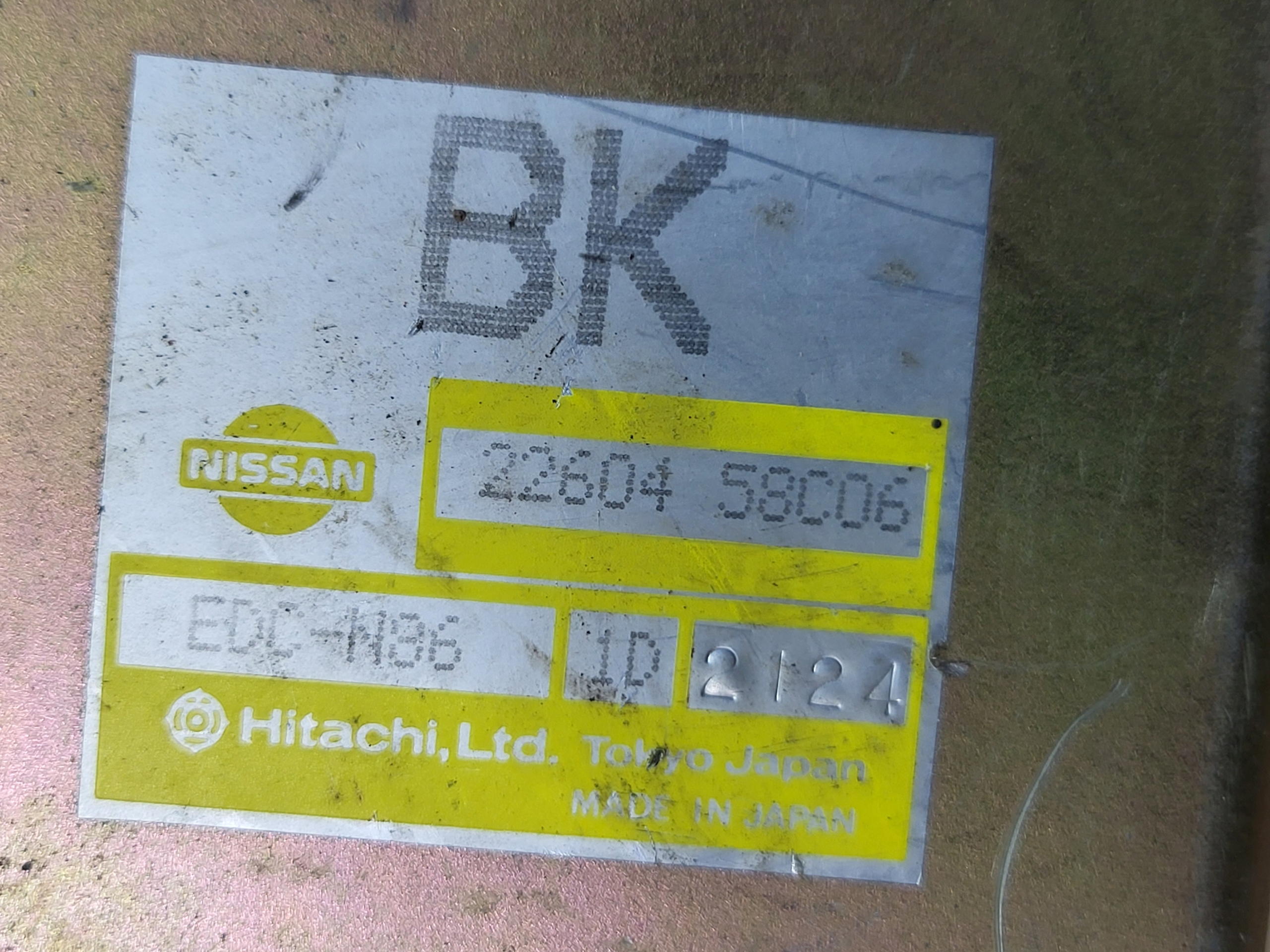 computer control unit of the engine NISSAN SUNNY 1.4 BK 2260458C06 OE EU